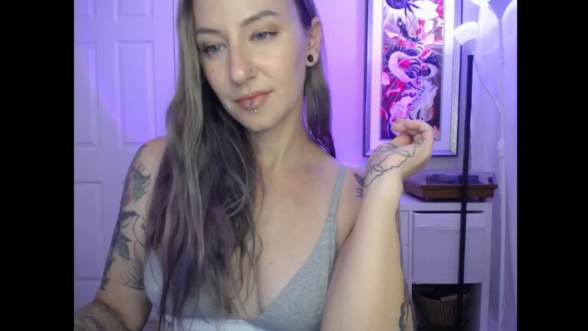 Gallery image thumbnail from MeowMaya's myfreecams stream on, 08/15/2024, 19:47 image 12 of 20