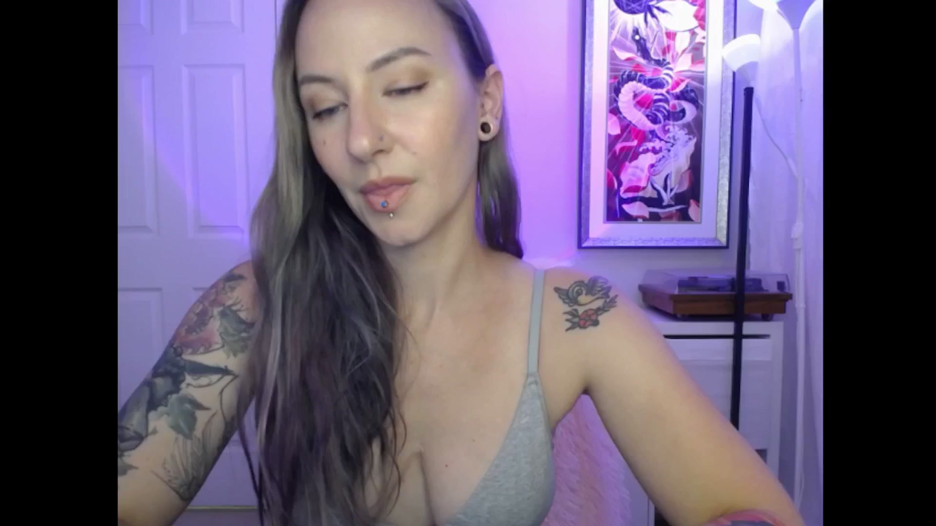 Gallery image thumbnail from MeowMaya's myfreecams stream on, 08/15/2024, 19:47 image 10 of 20