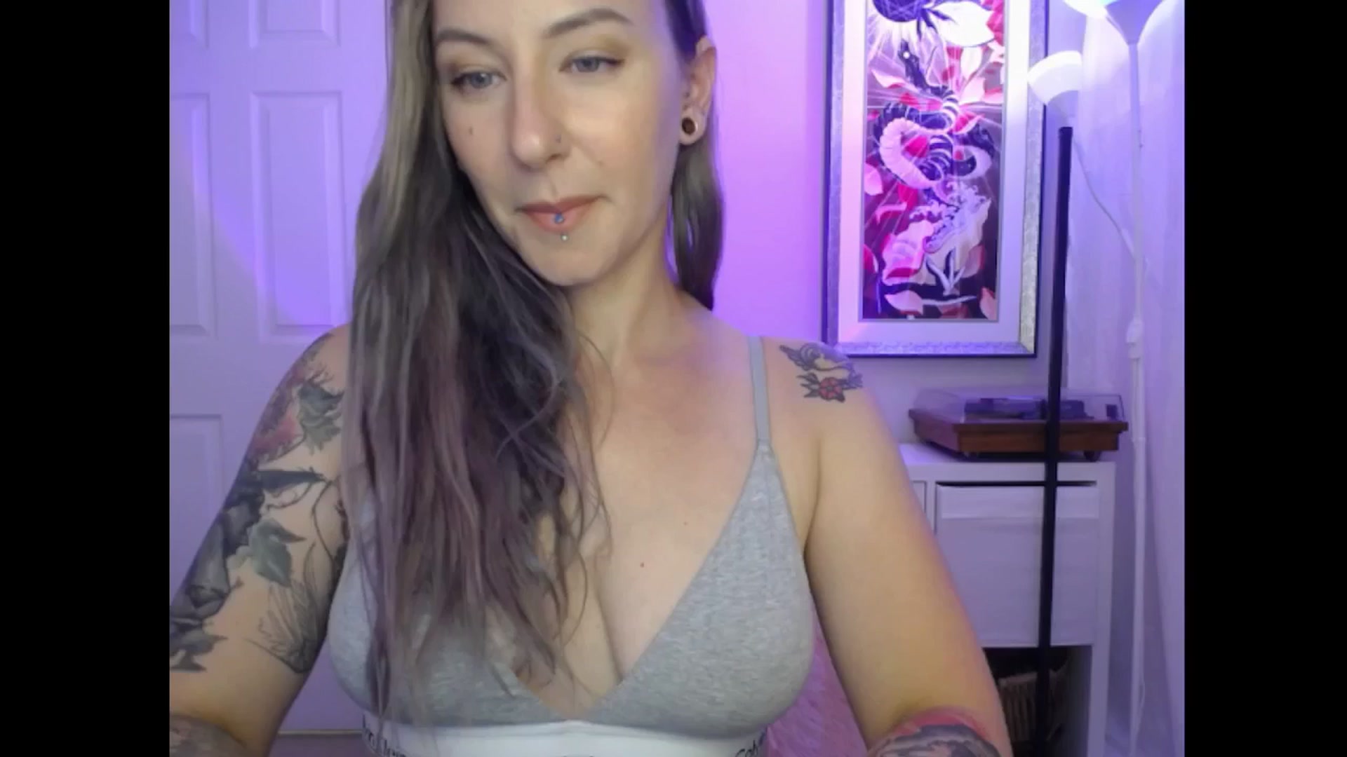 Gallery image thumbnail from MeowMaya's myfreecams stream on, 08/15/2024, 19:47 image 9 of 20