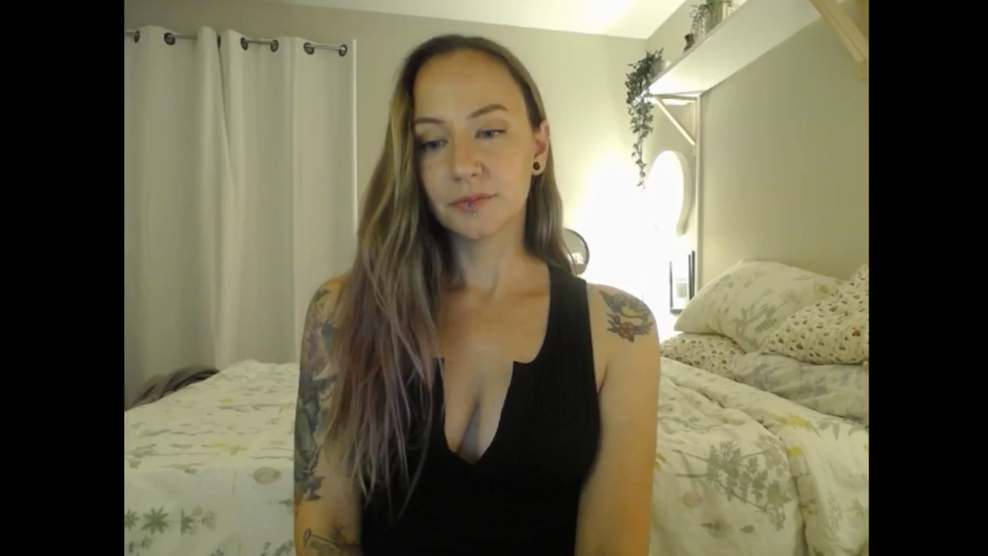 Gallery image thumbnail from MeowMaya's myfreecams stream on, 08/16/2024, 01:01 image 11 of 20