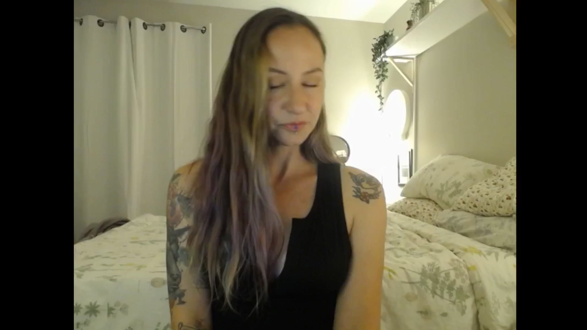Gallery image thumbnail from MeowMaya's myfreecams stream on, 08/16/2024, 01:01 image 13 of 20