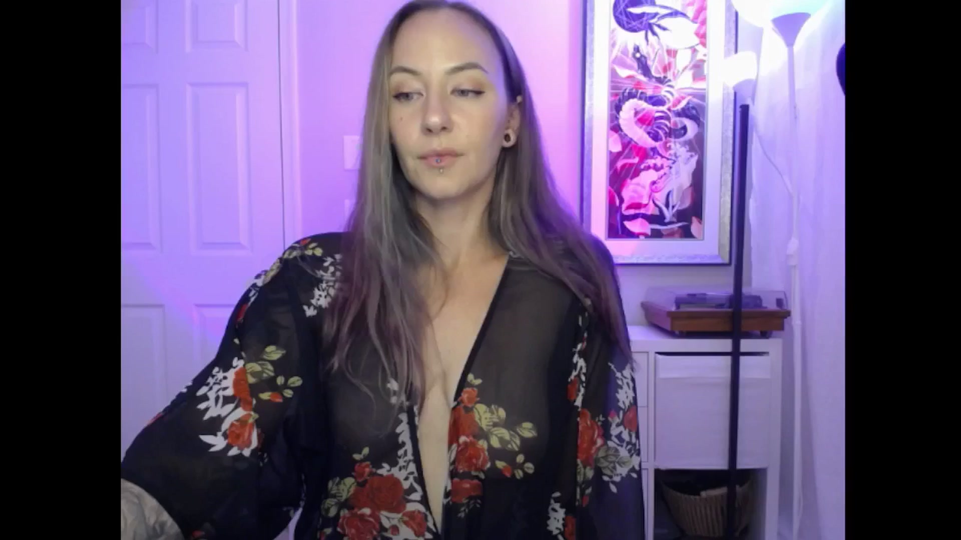 Gallery image thumbnail from MeowMaya's myfreecams stream on, 08/19/2024, 01:09 image 6 of 20