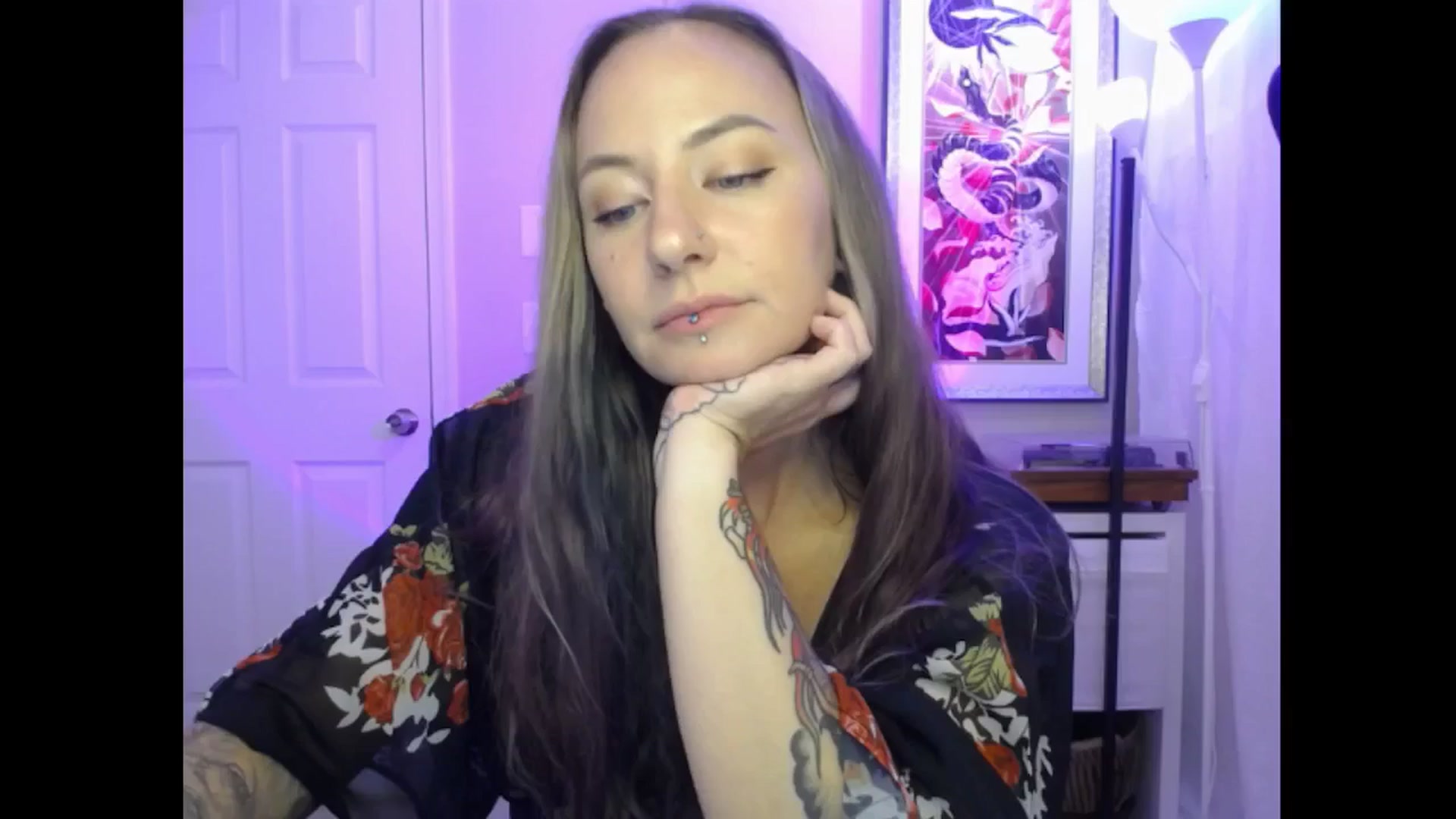 Gallery image thumbnail from MeowMaya's myfreecams stream on, 08/19/2024, 01:09 image 15 of 20