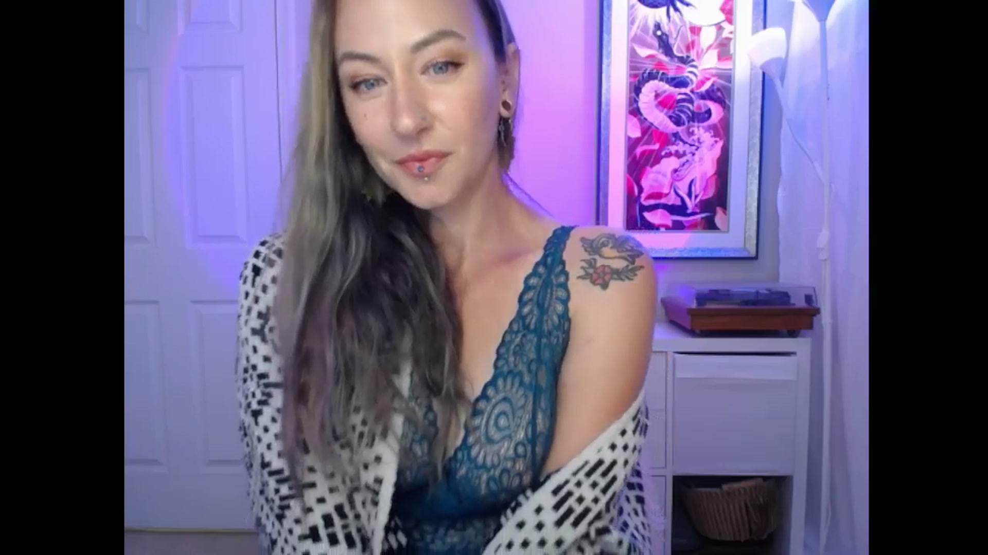 Gallery image thumbnail from MeowMaya's myfreecams stream on, 08/26/2024, 16:19 image 11 of 20