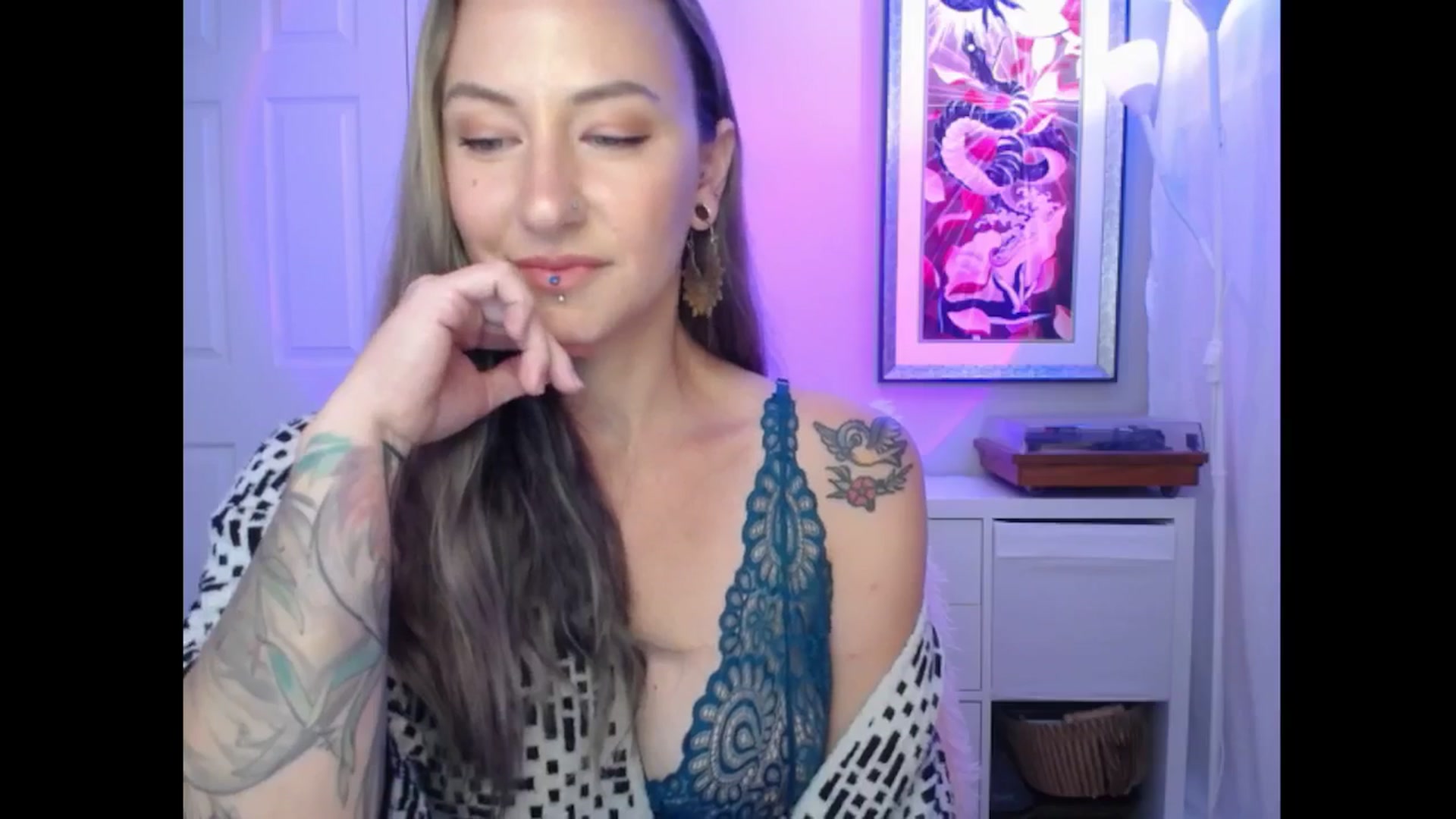 Gallery image thumbnail from MeowMaya's myfreecams stream on, 08/26/2024, 16:19 image 12 of 20