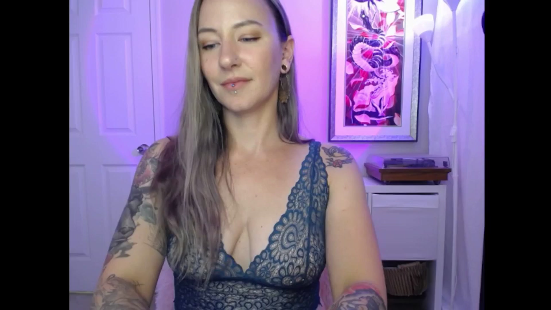 Gallery image thumbnail from MeowMaya's myfreecams stream on, 08/26/2024, 18:09 image 11 of 20