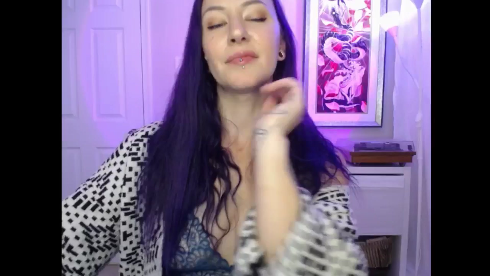 Gallery image thumbnail from MeowMaya's myfreecams stream on, 09/09/2024, 20:49 image 6 of 20