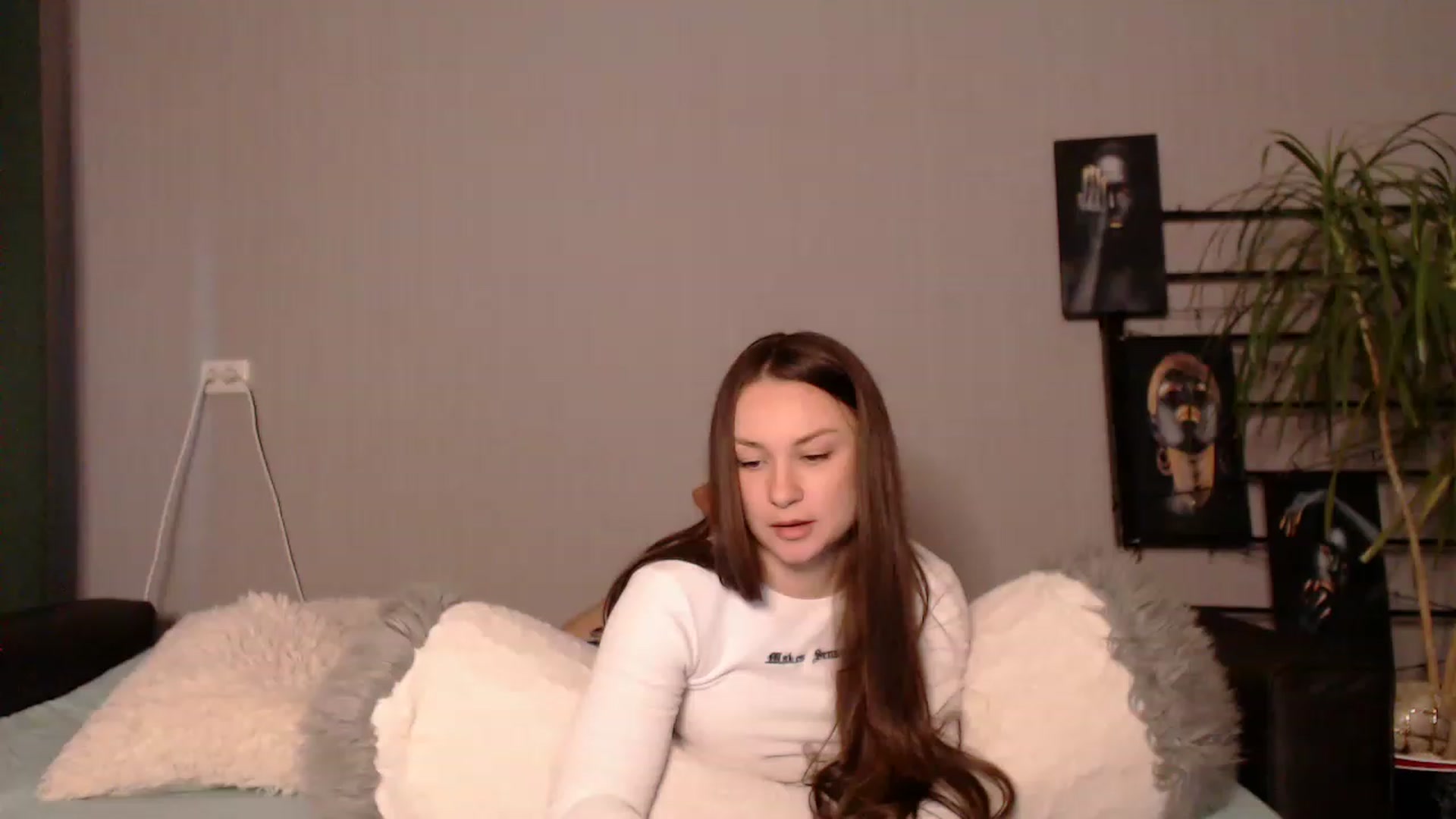 Gallery image thumbnail from MeowNicole's myfreecams stream on, 12/27/2022, 09:01 image 10 of 20