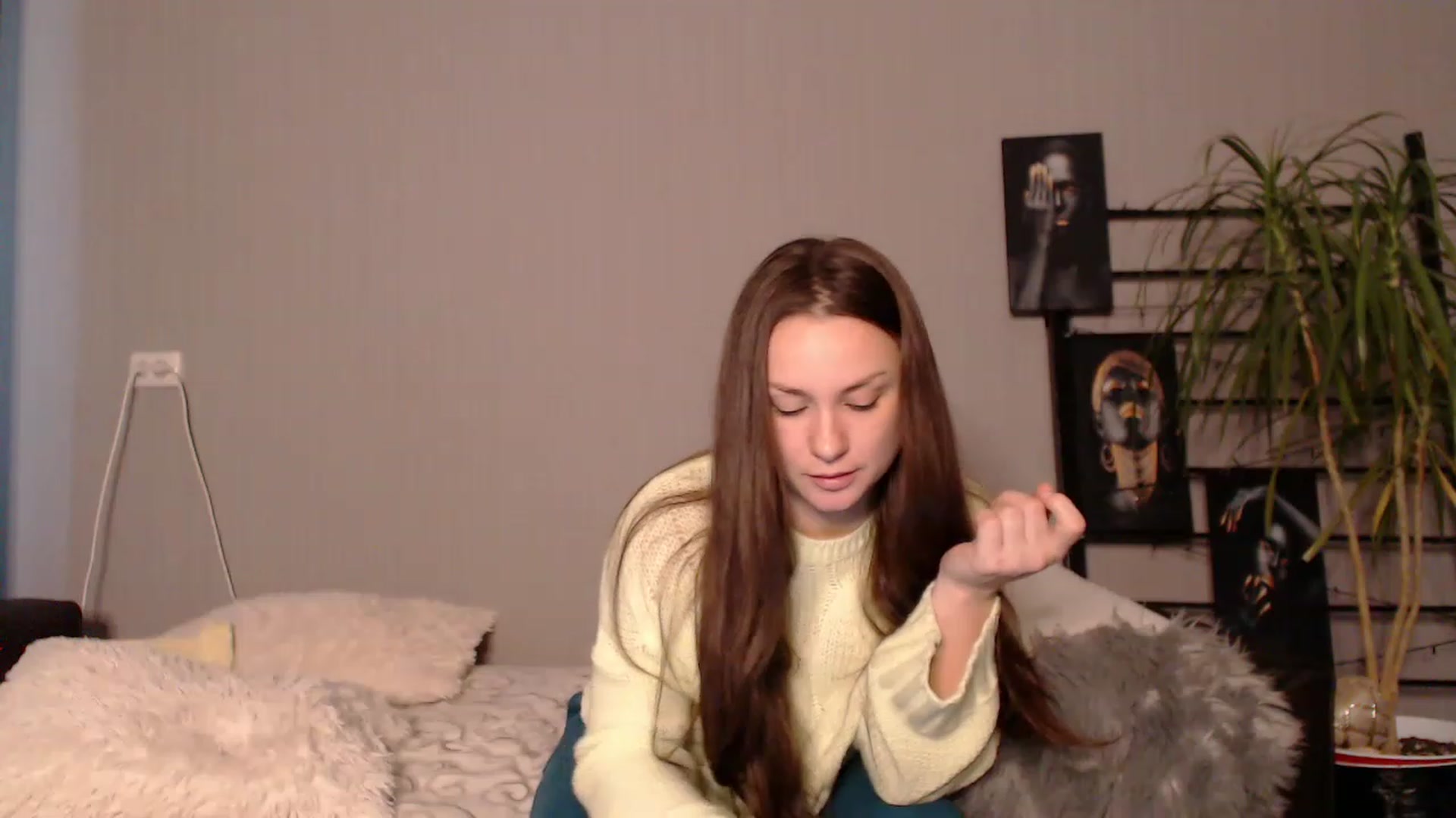 Gallery image thumbnail from MeowNicole's myfreecams stream on, 12/29/2022, 09:01 image 15 of 20