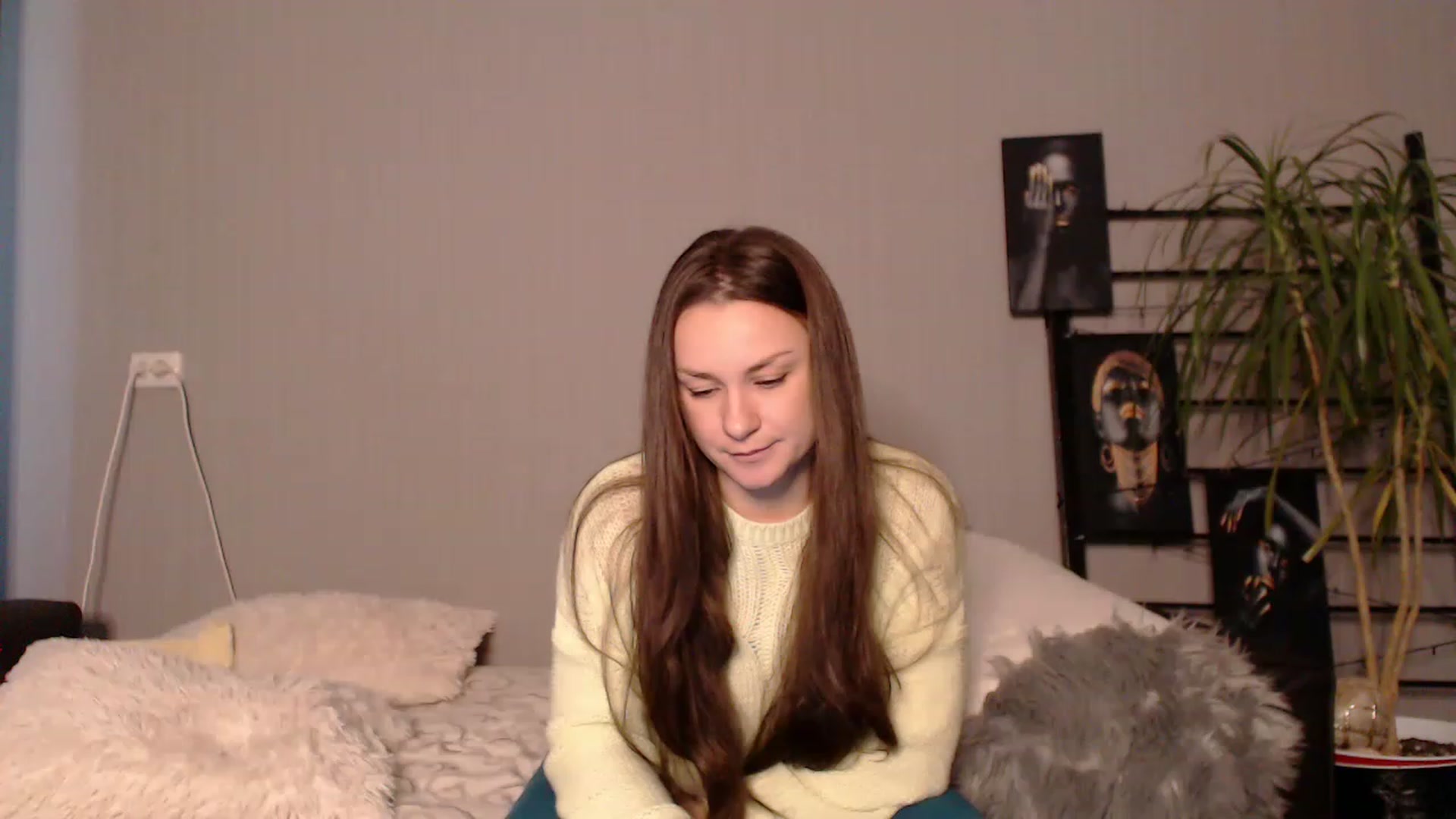 Gallery image thumbnail from MeowNicole's myfreecams stream on, 12/29/2022, 09:01 image 14 of 20