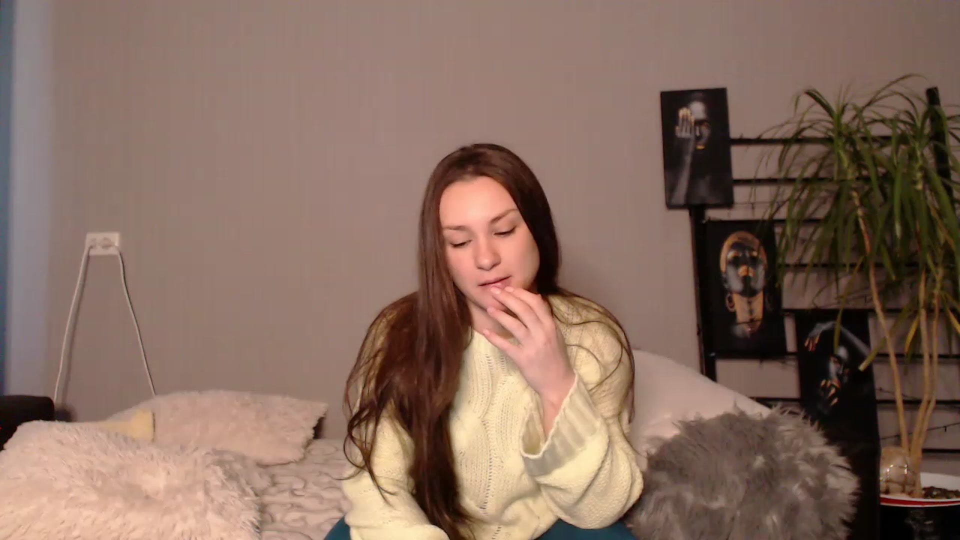 Gallery image thumbnail from MeowNicole's myfreecams stream on, 12/29/2022, 09:01 image 7 of 20
