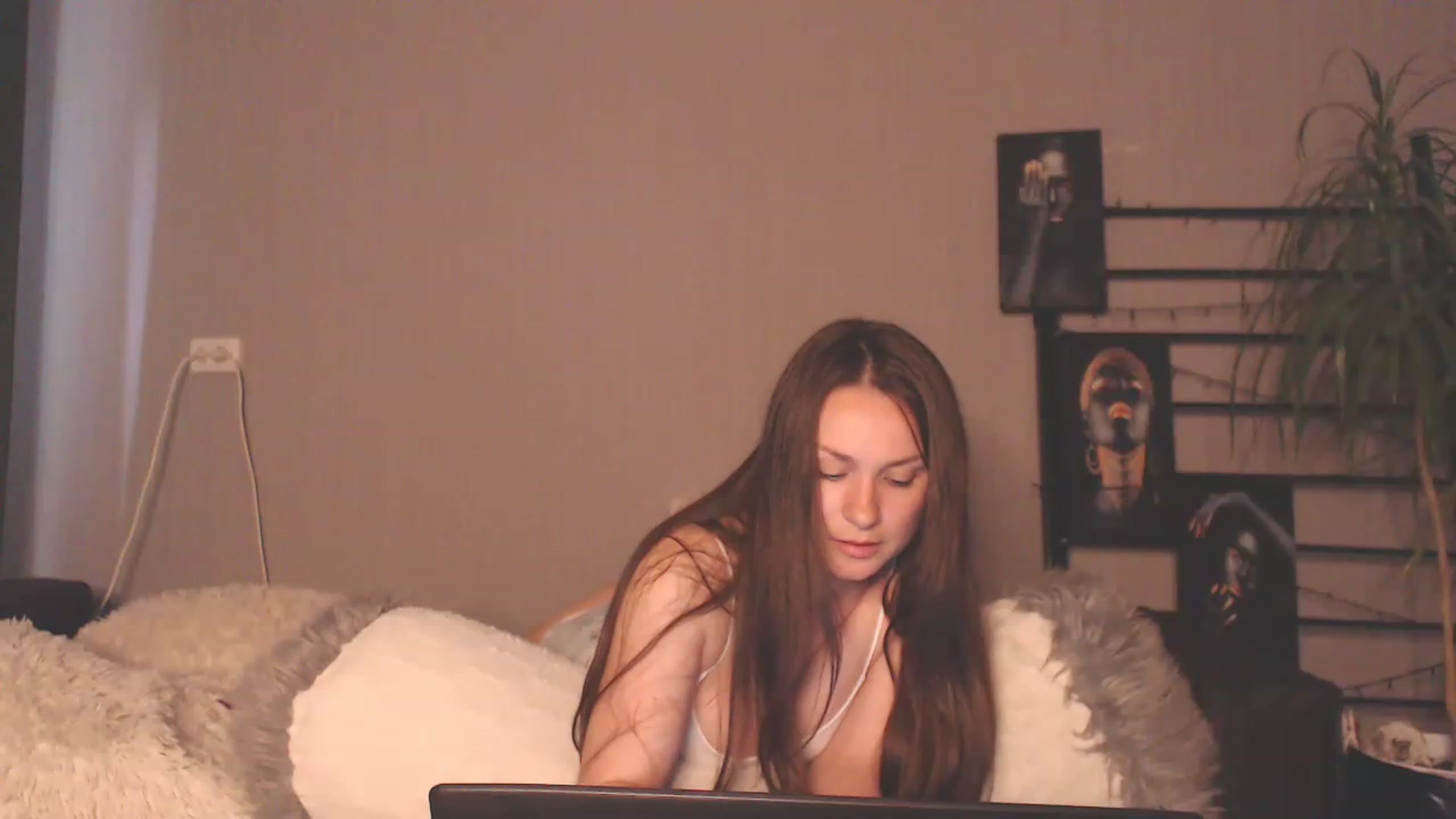Gallery image thumbnail from MeowNicole's myfreecams stream on, 05/28/2023, 15:17 image 16 of 20