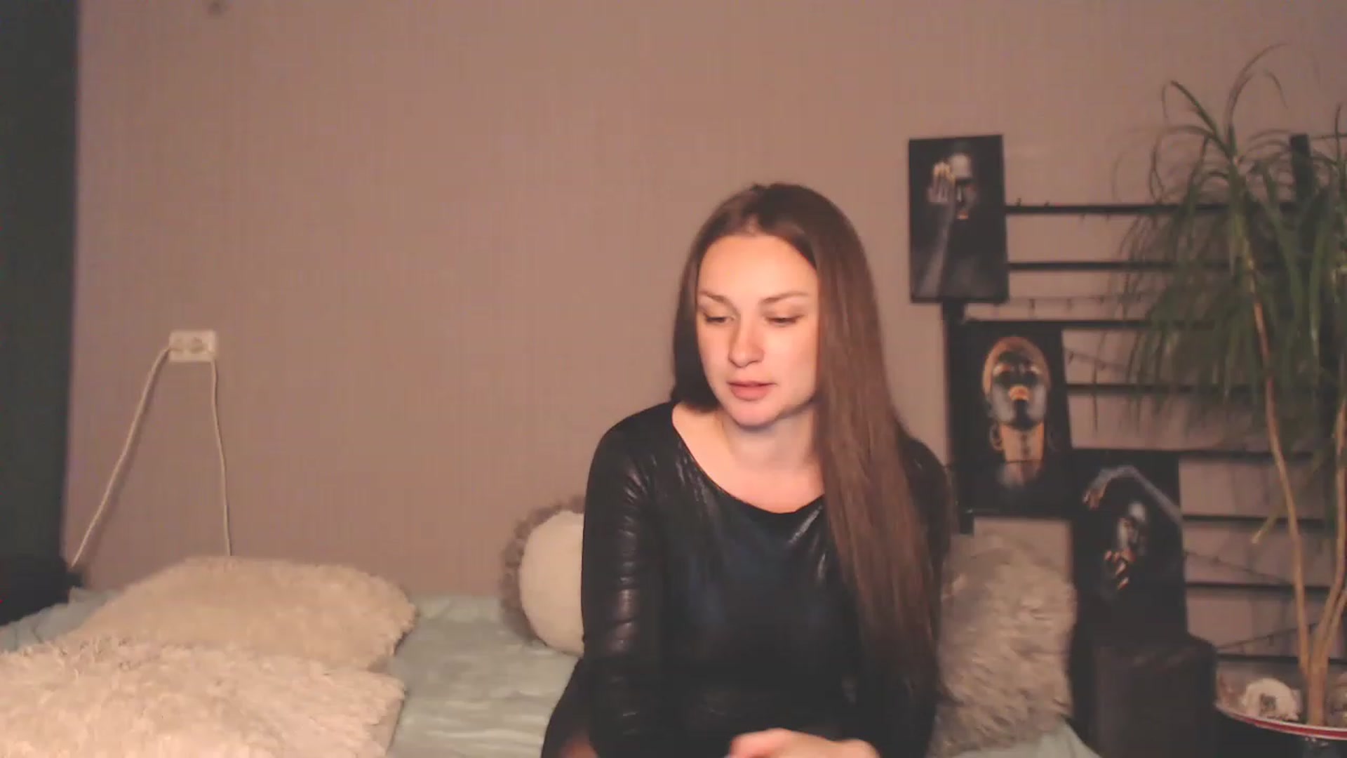 Gallery image thumbnail from MeowNicole's myfreecams stream on, 06/11/2023, 18:00 image 13 of 20