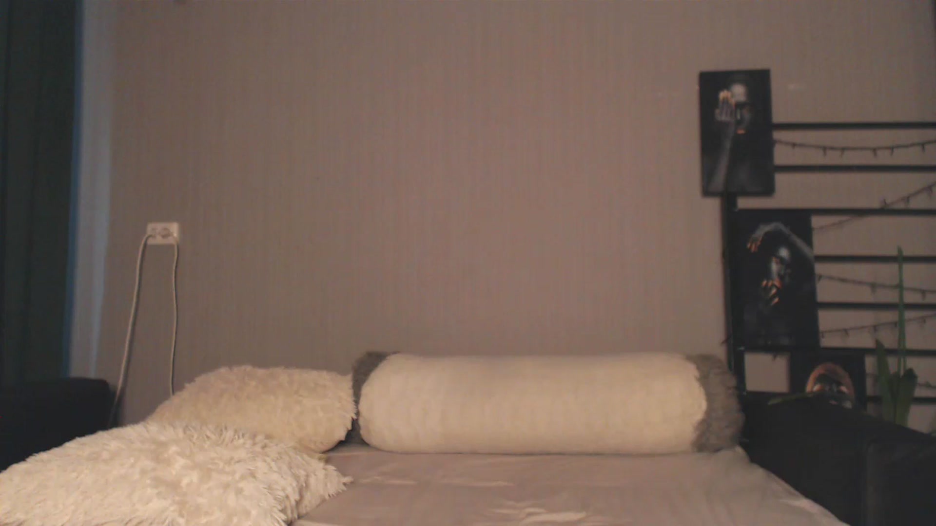 Gallery image thumbnail from MeowNicole's myfreecams stream on, 07/19/2024, 17:15 image 7 of 20