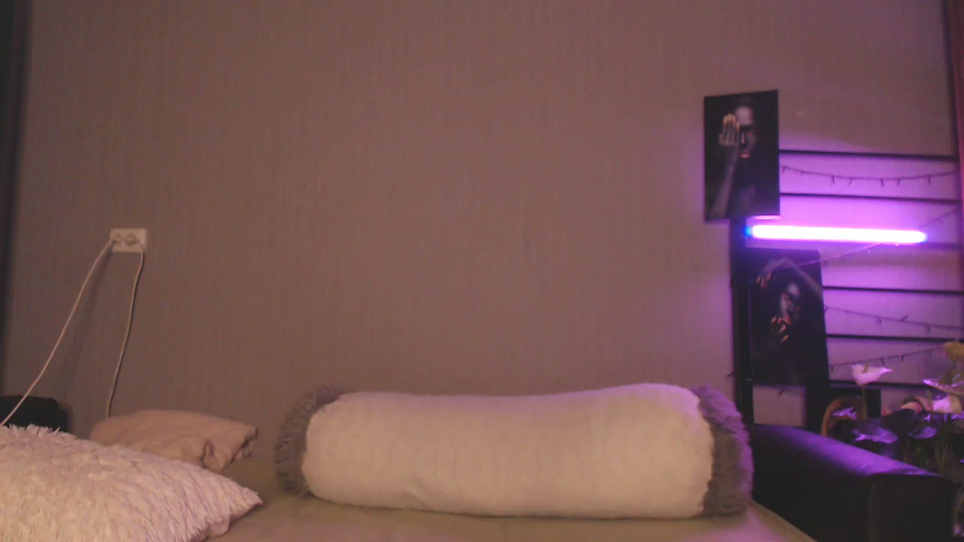 Gallery image thumbnail from MeowNicole's myfreecams stream on, 08/19/2024, 04:46 image 3 of 20