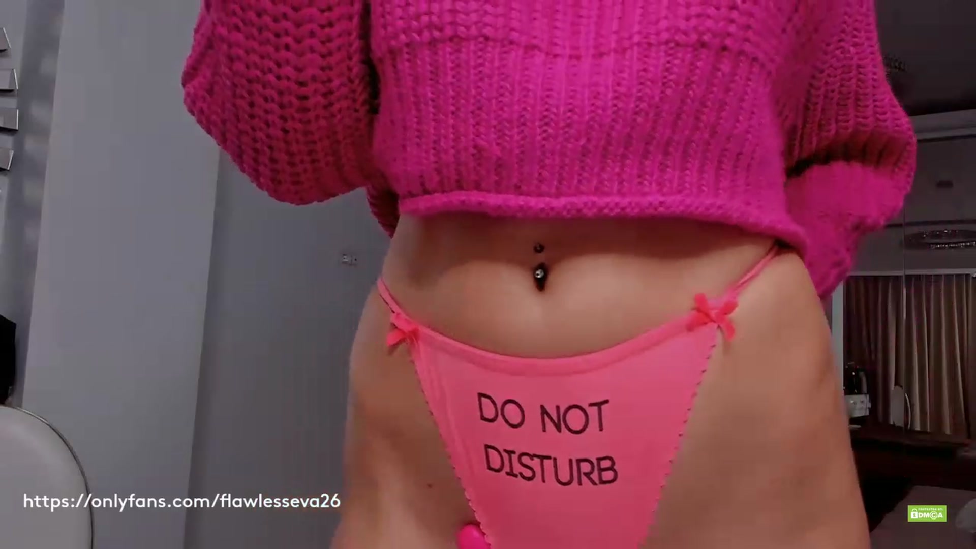 Gallery image thumbnail from Meow_S's myfreecams stream on, 11/21/2022, 01:31 image 5 of 20