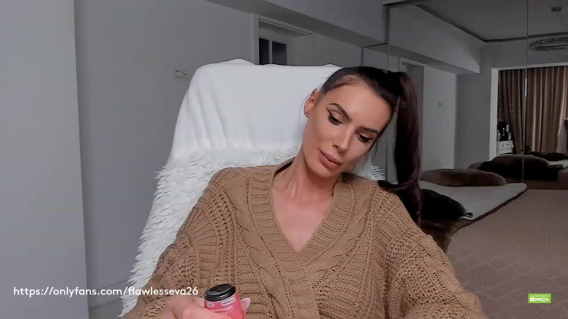 Gallery image thumbnail from Meow_S's myfreecams stream on, 04/29/2023, 24:01 image 14 of 20