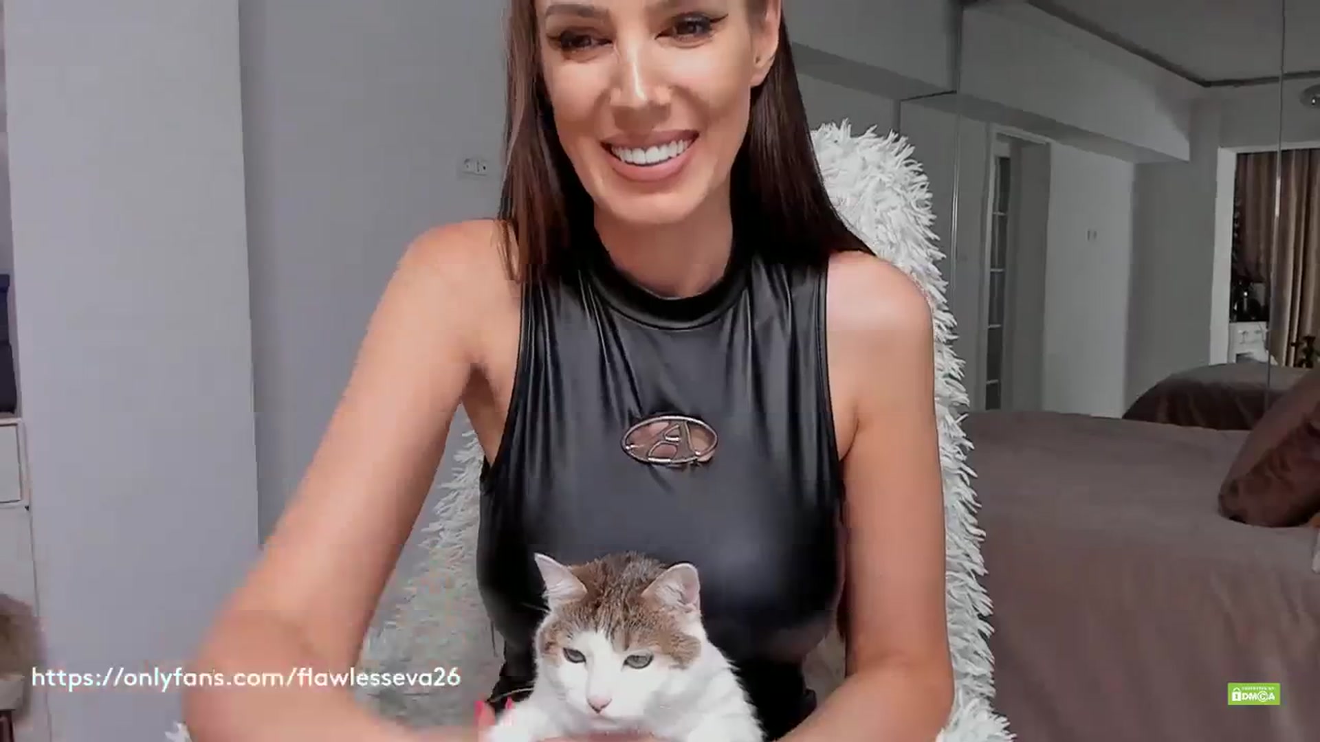 Gallery image thumbnail from Meow_S's myfreecams stream on, 03/24/2024, 20:35 image 2 of 20