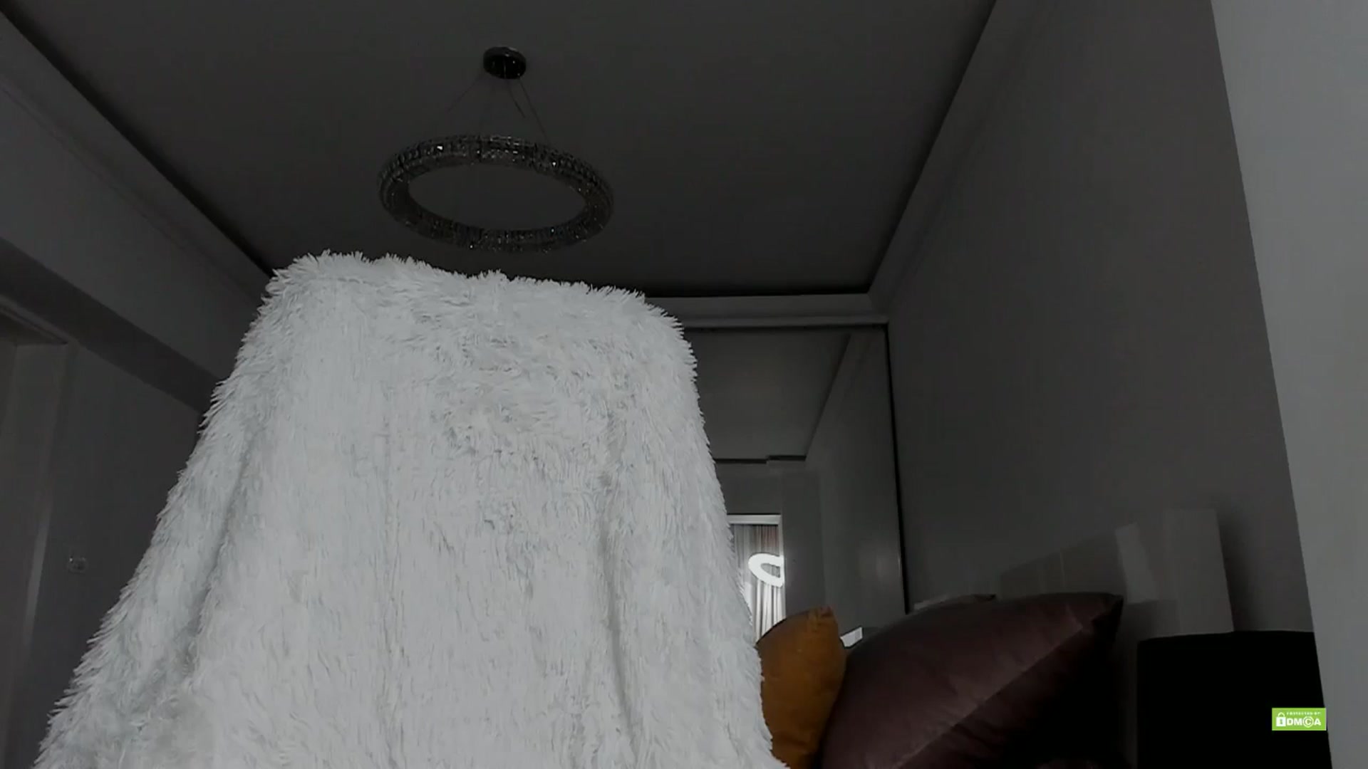 Gallery image thumbnail from Meow_S's myfreecams stream on, 09/22/2024, 19:35 image 17 of 20