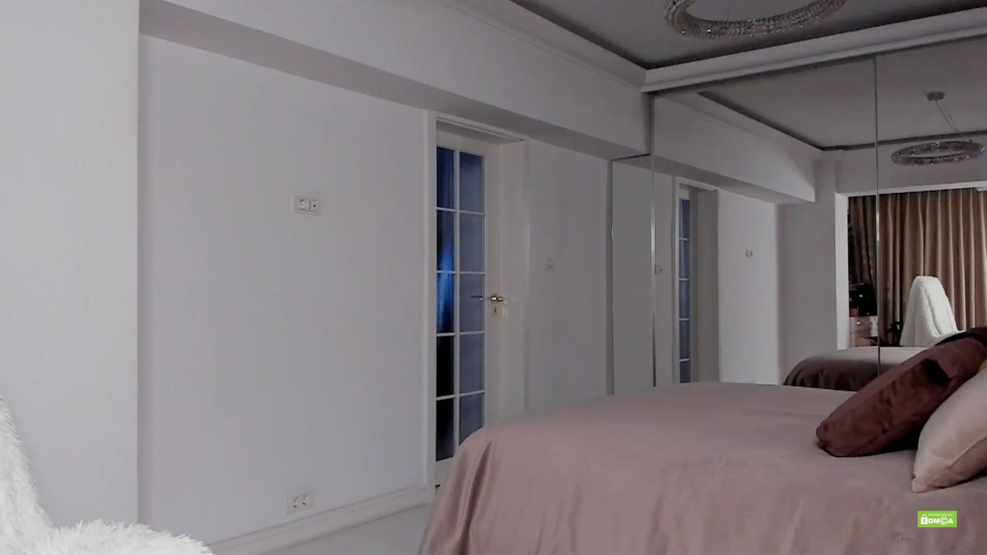 Gallery image thumbnail from Meow_S's myfreecams stream on, 03/19/2025, 19:59 image 10 of 20