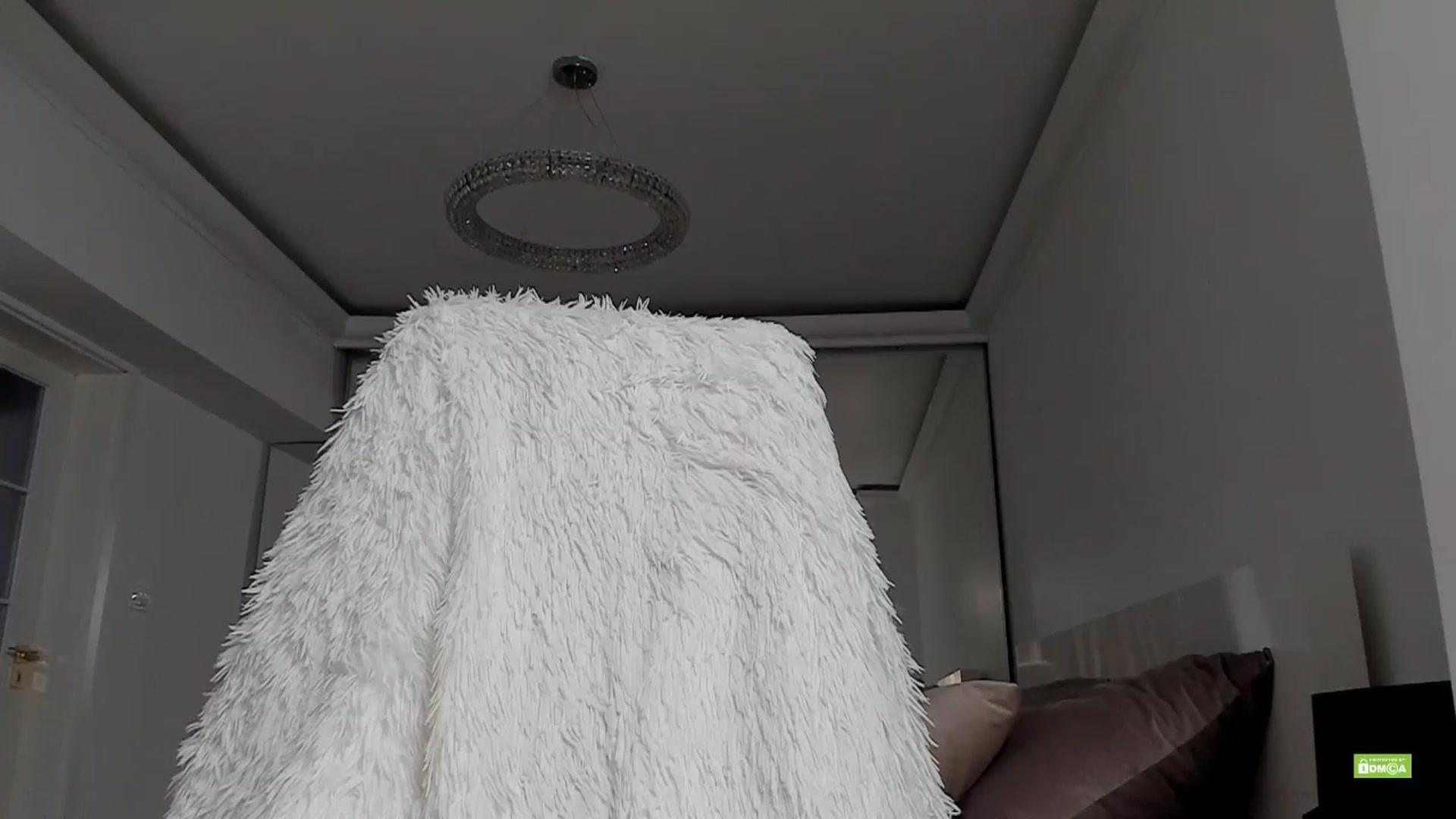 Gallery image thumbnail from Meow_S's myfreecams stream on, 05/15/2025, 18:43 image 16 of 20
