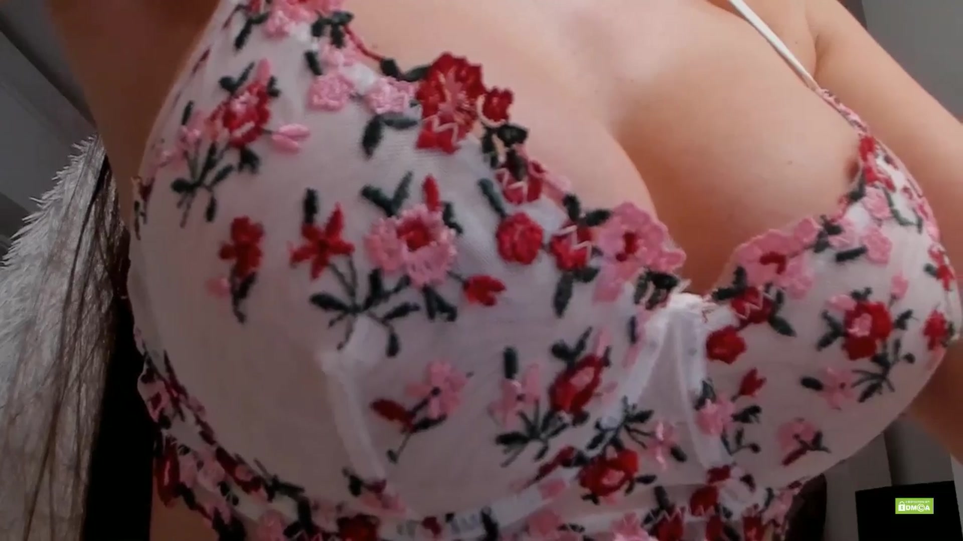 Gallery image thumbnail from Meow_S's myfreecams stream on, 05/15/2025, 21:43 image 10 of 20