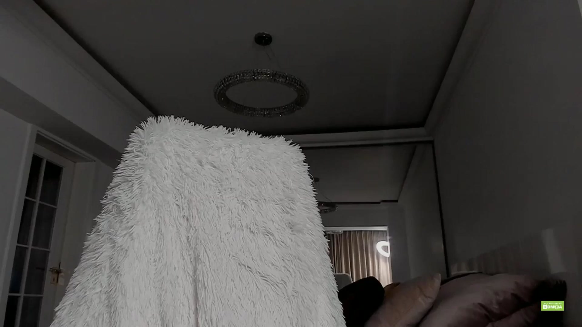 Gallery image thumbnail from Meow_S's myfreecams stream on, 05/17/2025, 23:54 image 3 of 20