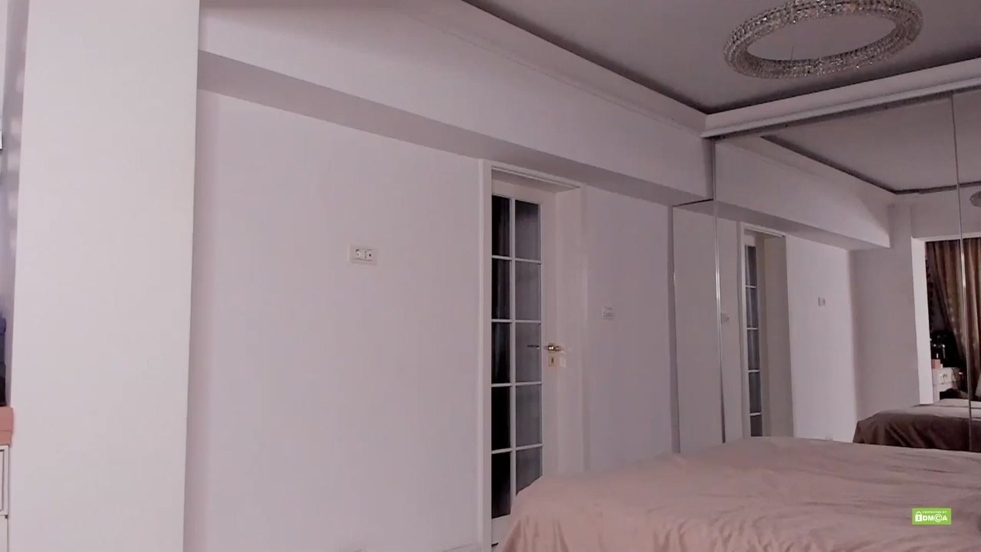 Gallery image thumbnail from Meow_S's myfreecams stream on, 09/18/2025, 20:21 image 17 of 20