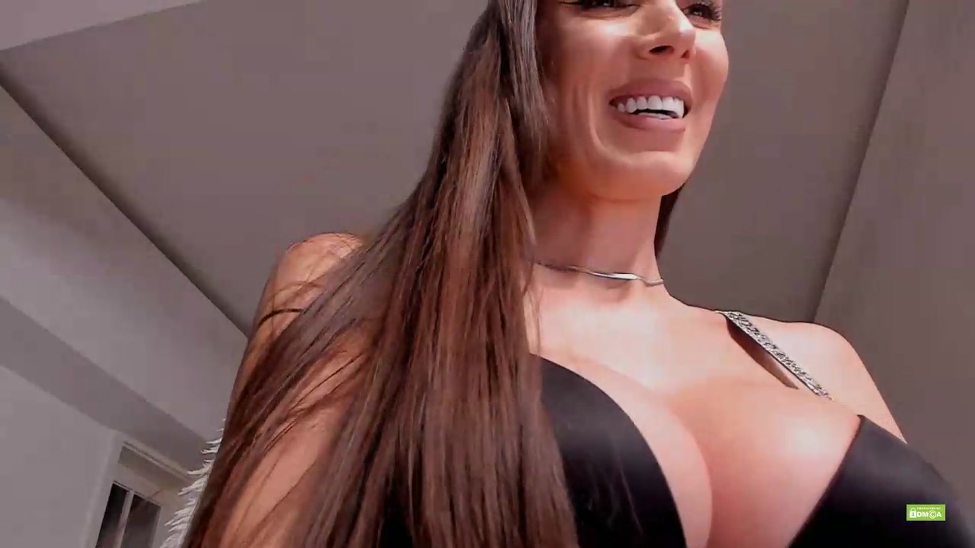 Gallery image thumbnail from Meow_S's myfreecams stream on, 05/20/2026, 19:23 image 16 of 20