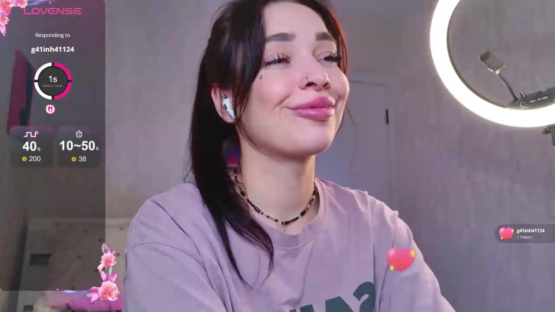 Gallery image thumbnail from Meow_moore's myfreecams stream on, 09/23/2026, 11:34 image 14 of 20
