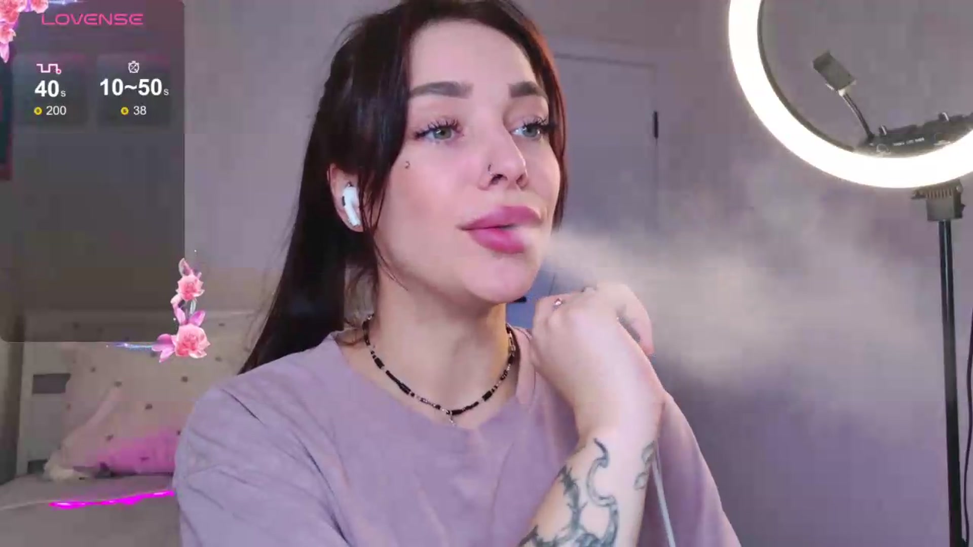 Gallery image thumbnail from Meow_moore's myfreecams stream on, 09/23/2026, 11:34 image 7 of 20