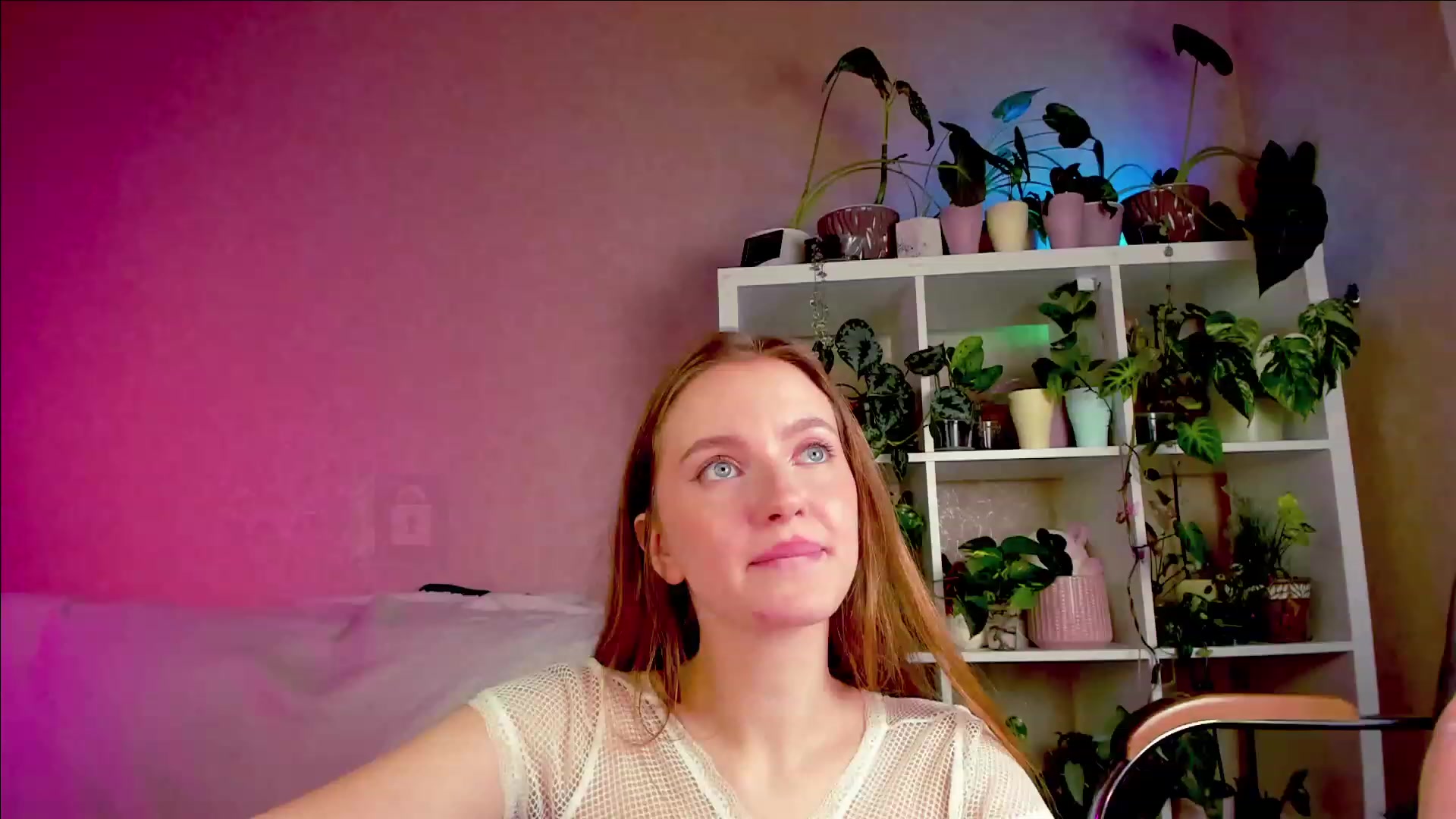 Gallery image thumbnail from Meowjesty's myfreecams stream on, 12/26/2022, 11:35 image 10 of 20