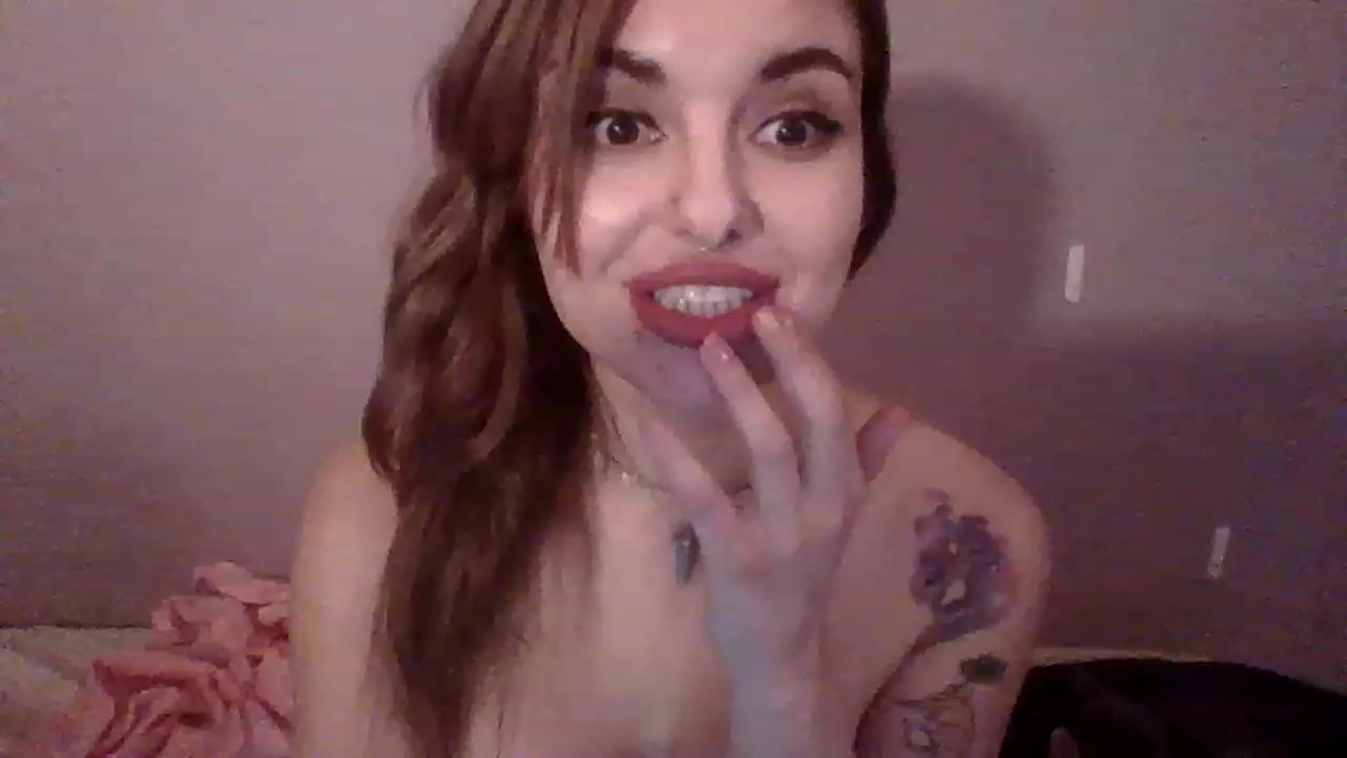 Gallery image thumbnail from Meowkiittyy's myfreecams stream on, 11/14/2022, 13:27 image 15 of 20