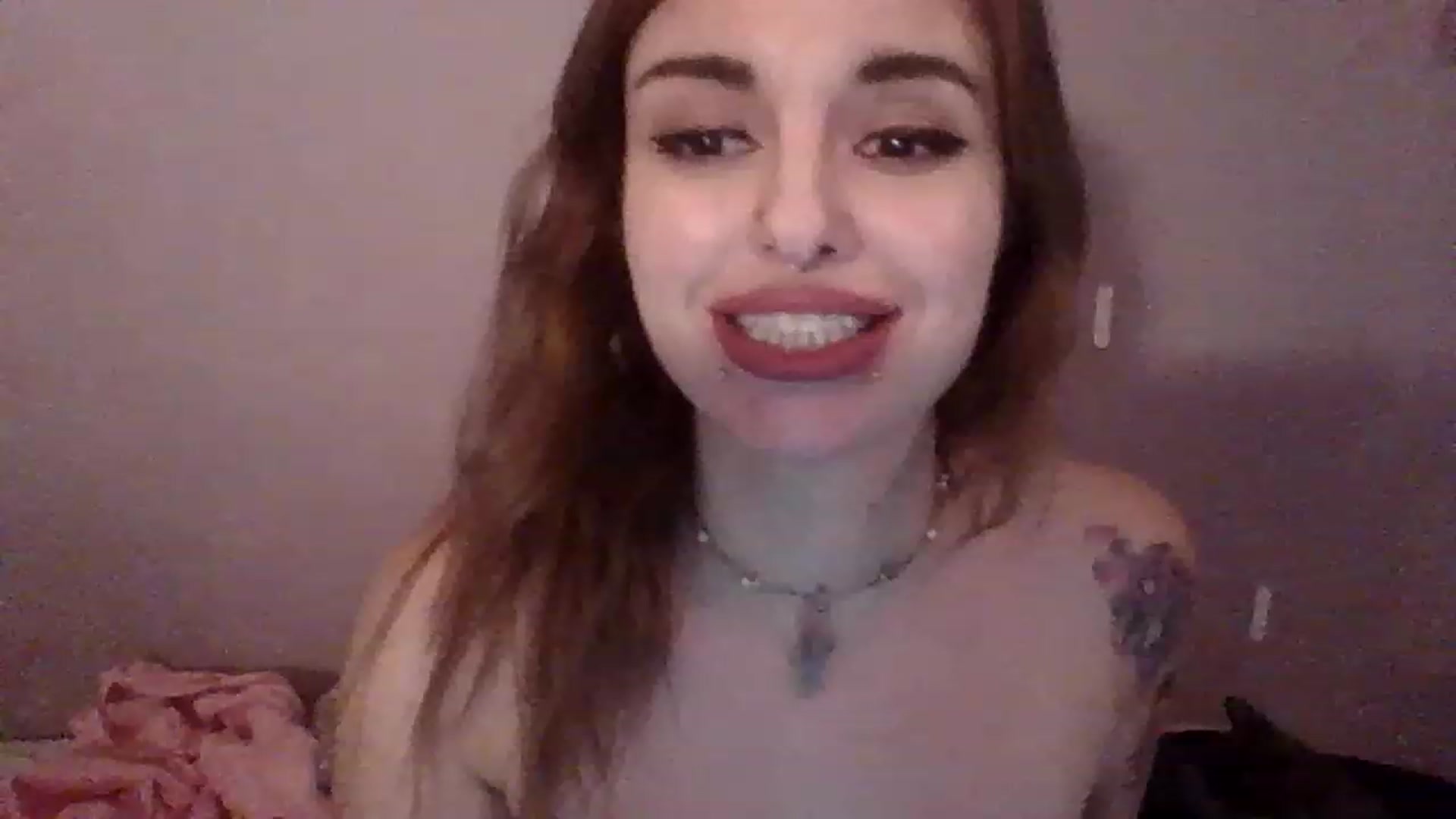 Gallery image thumbnail from Meowkiittyy's myfreecams stream on, 11/14/2022, 13:27 image 9 of 20