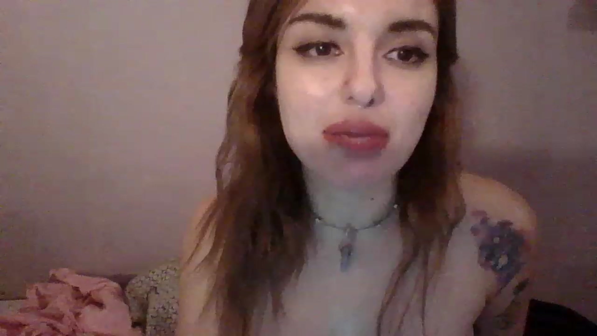 Gallery image thumbnail from Meowkiittyy's myfreecams stream on, 11/14/2022, 14:11 image 3 of 20