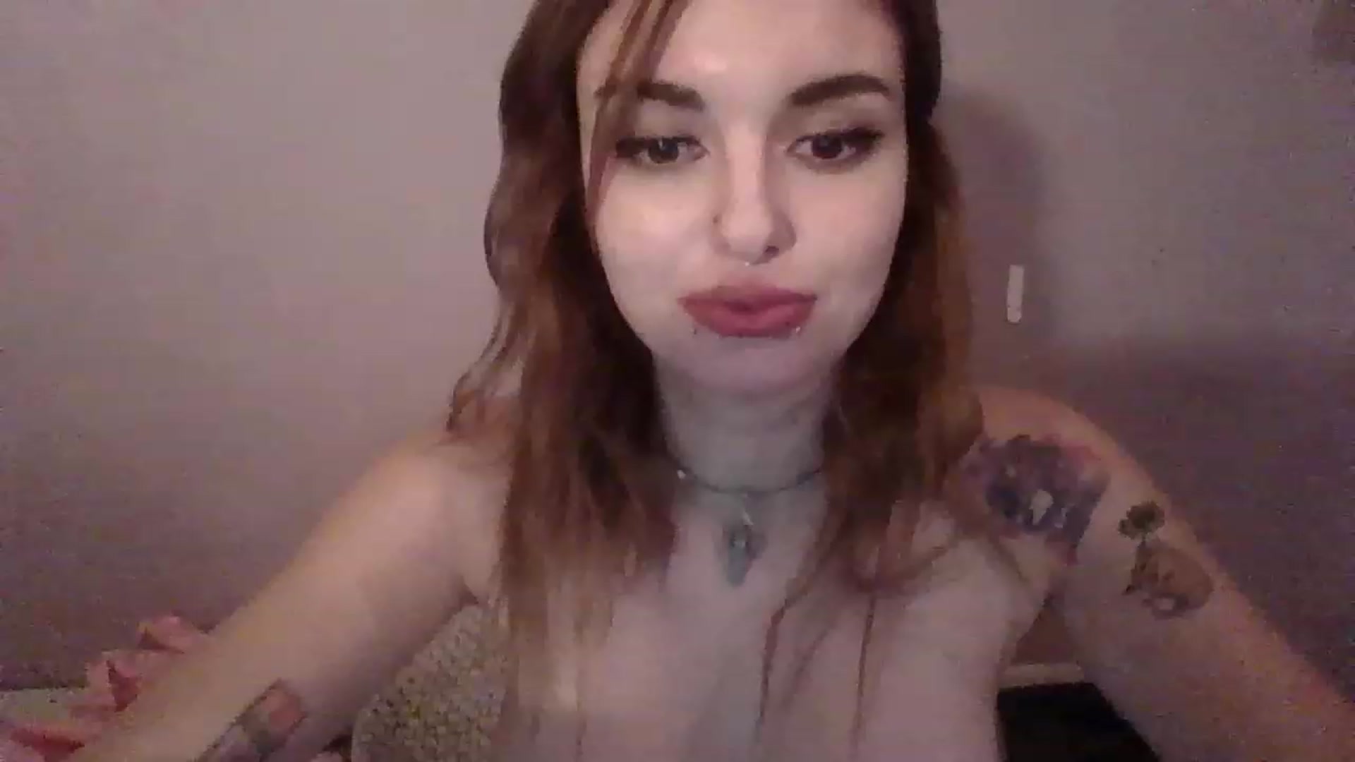 Gallery image thumbnail from Meowkiittyy's myfreecams stream on, 11/14/2022, 14:11 image 1 of 20