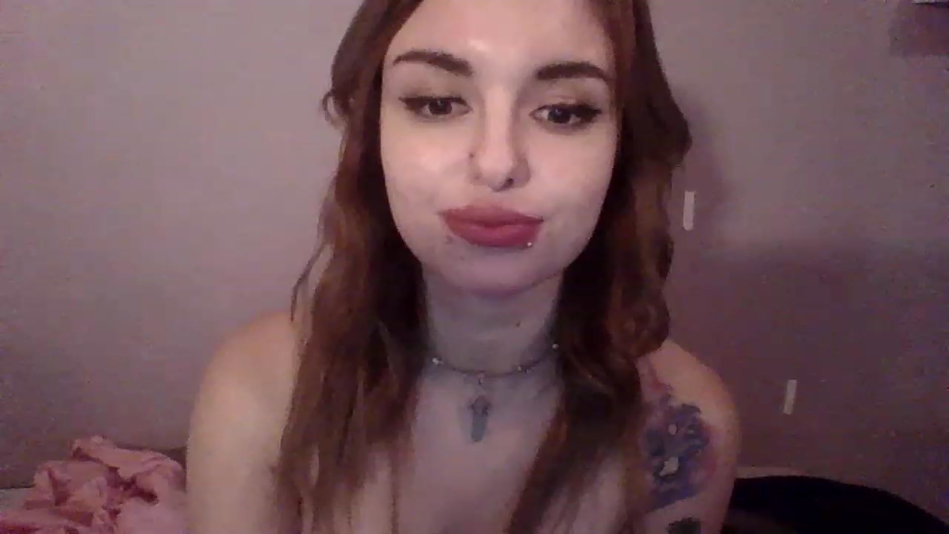 Gallery image thumbnail from Meowkiittyy's myfreecams stream on, 11/14/2022, 14:11 image 8 of 20
