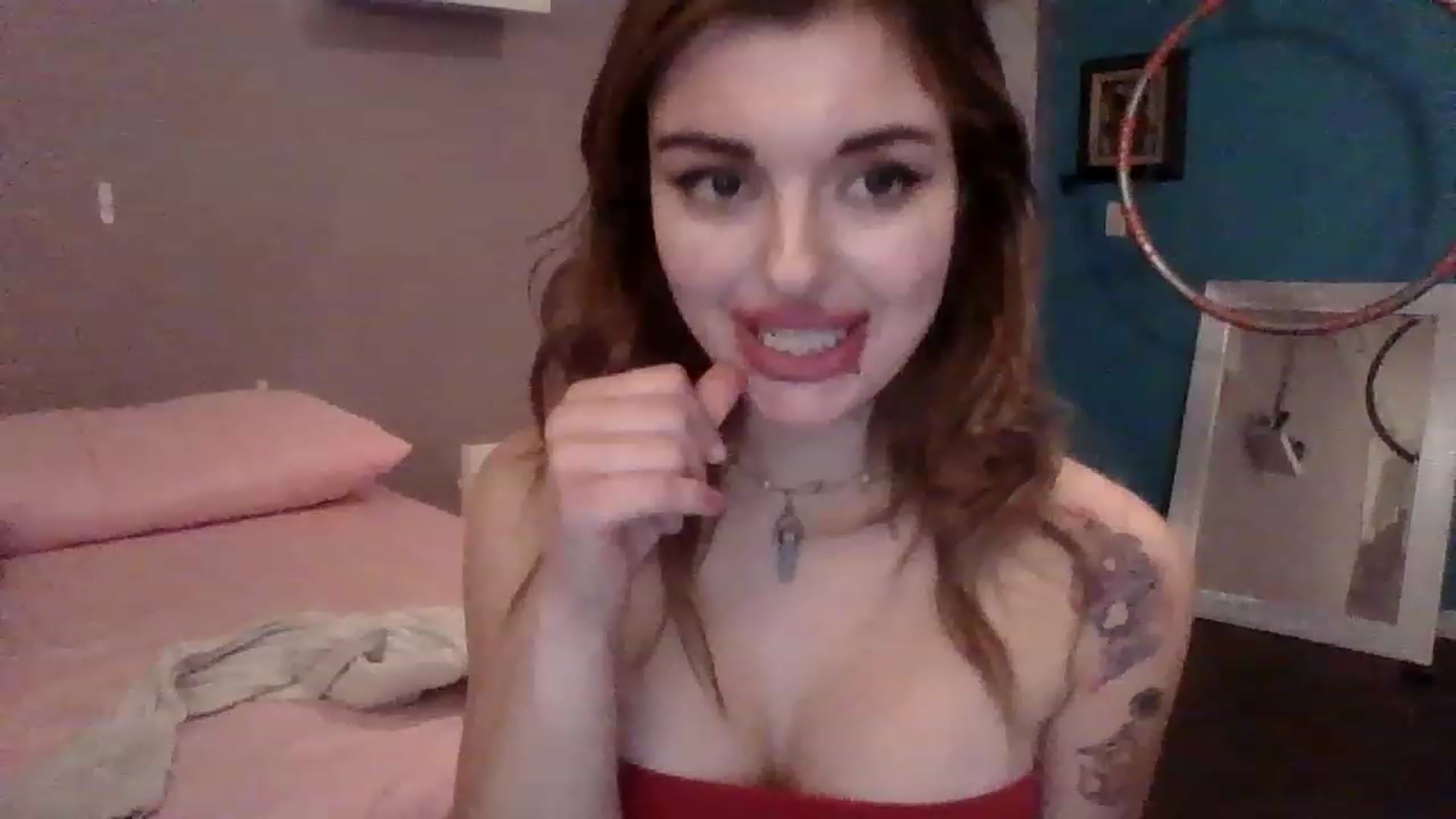 Gallery image thumbnail from Meowkiittyy's myfreecams stream on, 11/18/2022, 05:11 image 3 of 20