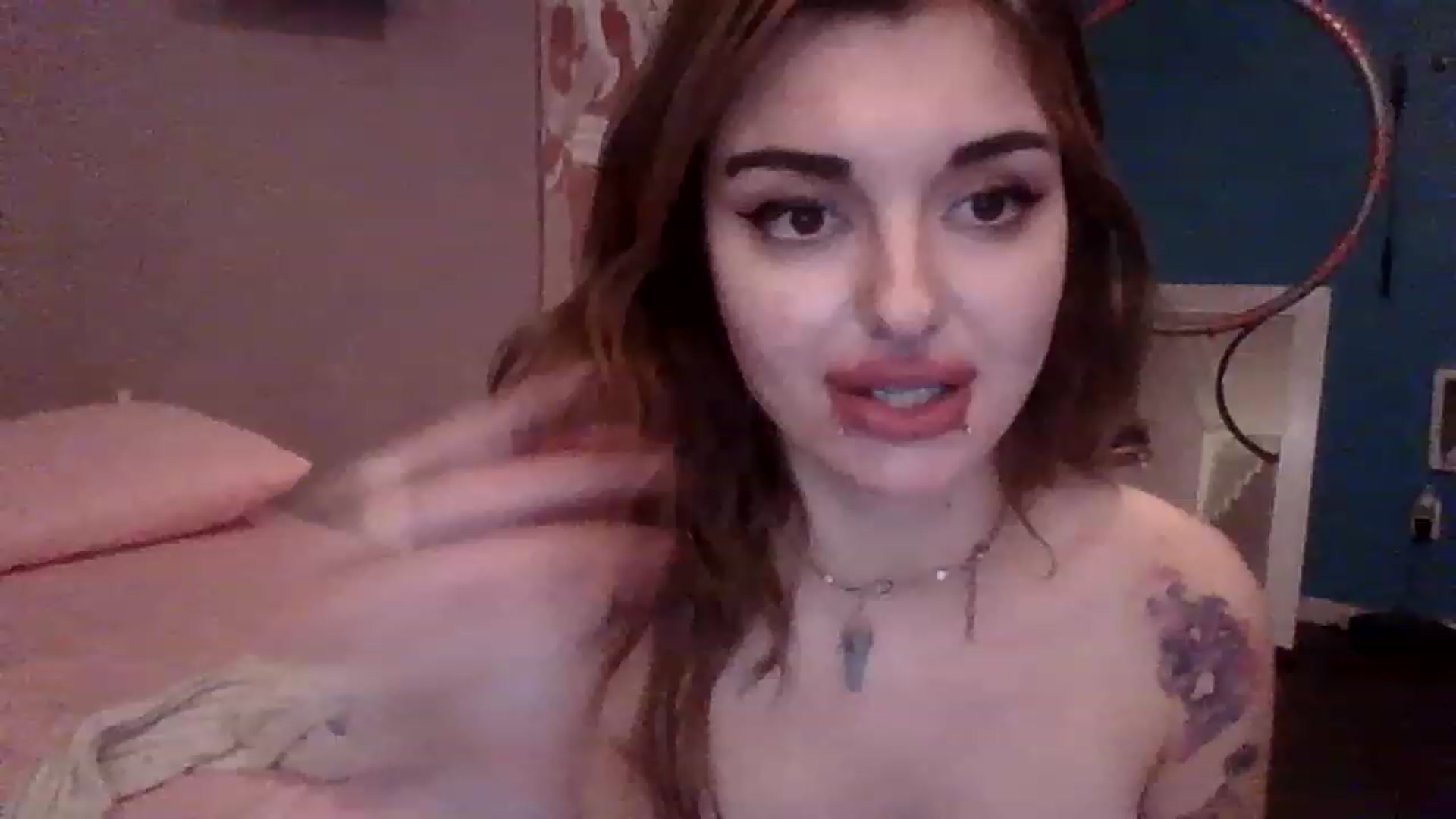Gallery image thumbnail from Meowkiittyy's myfreecams stream on, 11/18/2022, 05:11 image 17 of 20