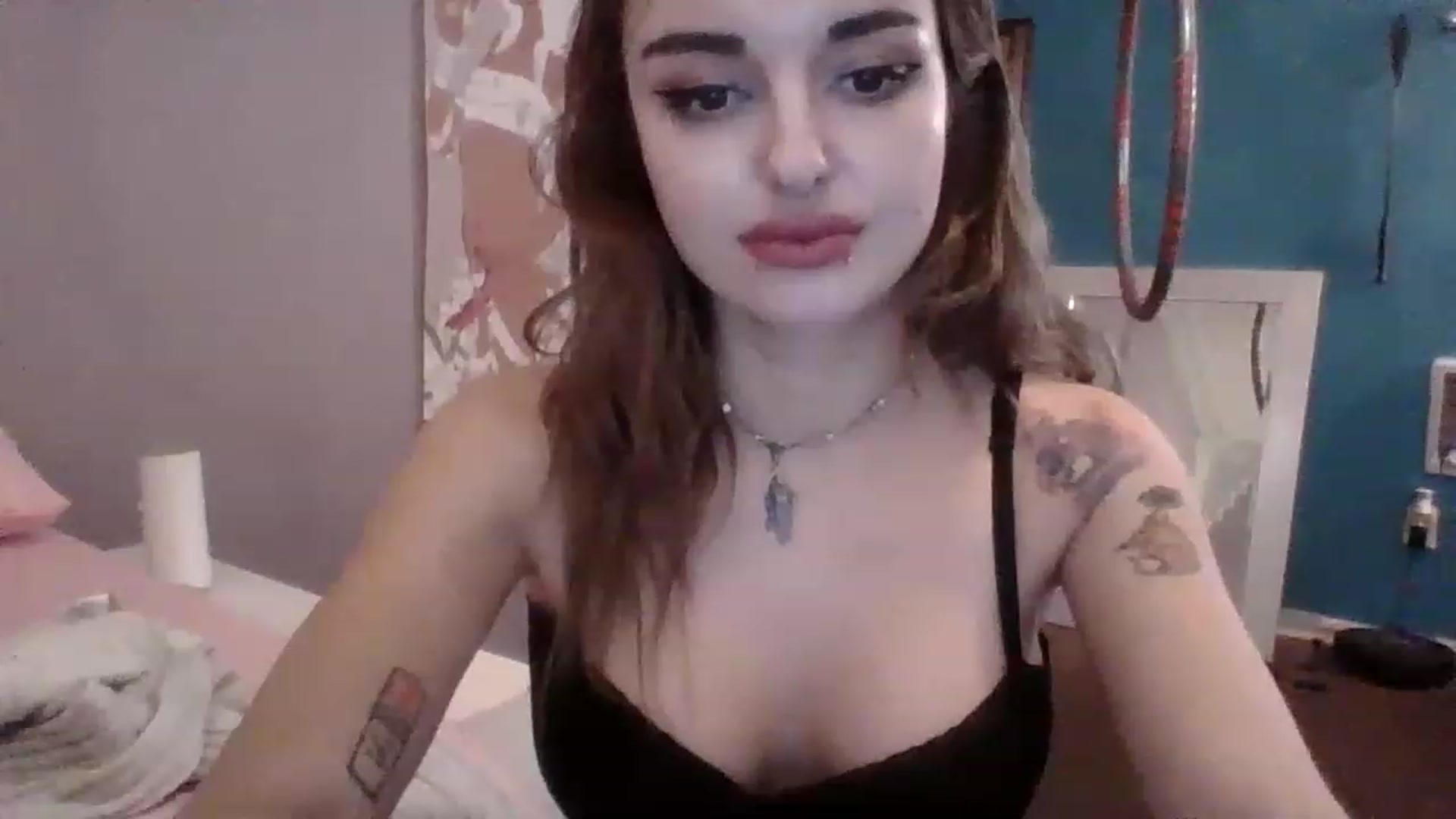 Gallery image thumbnail from Meowkiittyy's myfreecams stream on, 11/19/2022, 01:18 image 16 of 20
