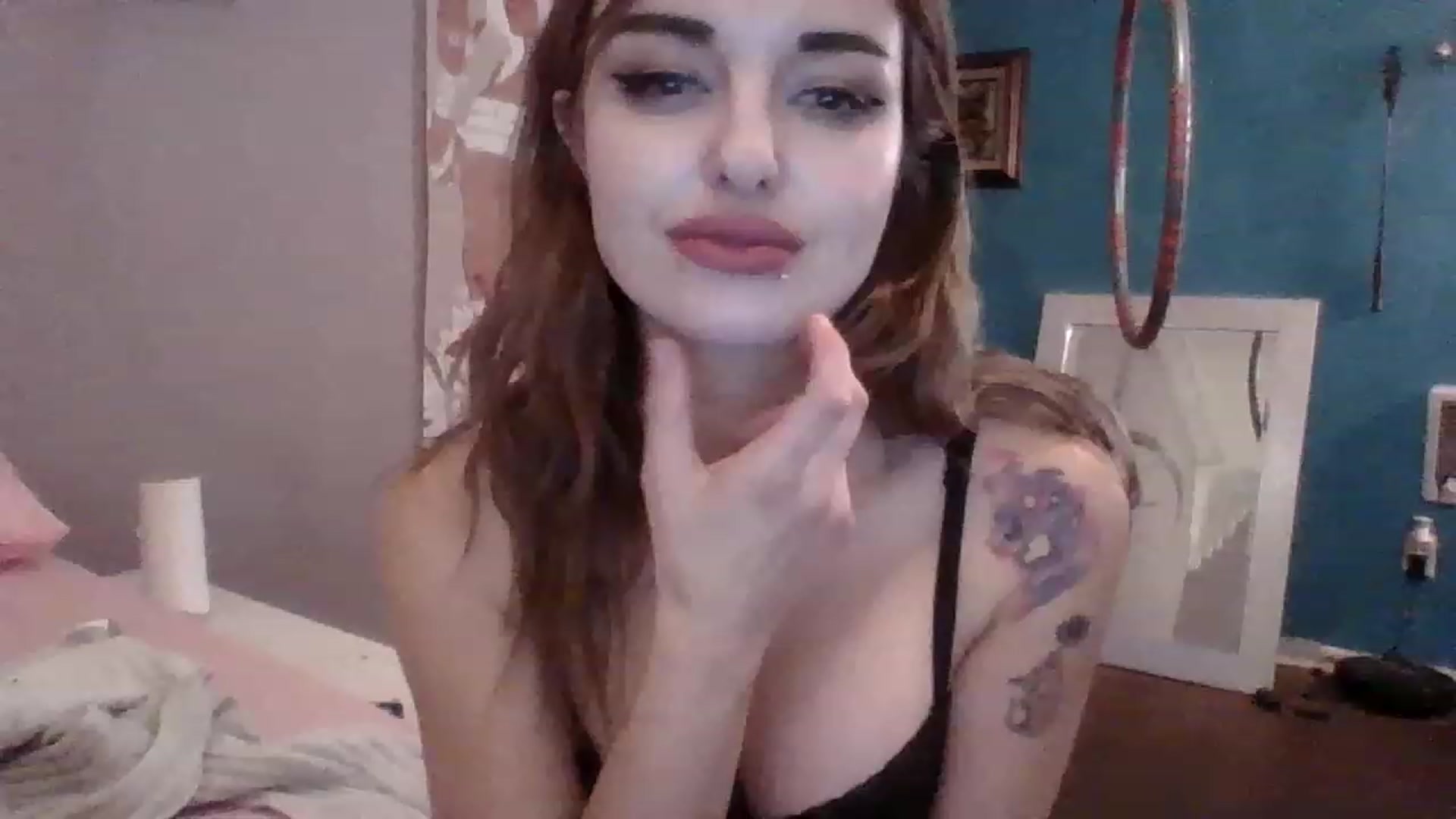 Gallery image thumbnail from Meowkiittyy's myfreecams stream on, 11/19/2022, 01:18 image 19 of 20