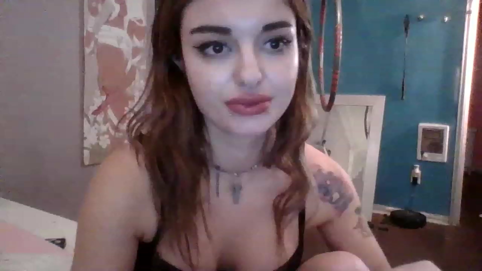 Gallery image thumbnail from Meowkiittyy's myfreecams stream on, 11/19/2022, 02:05 image 19 of 20