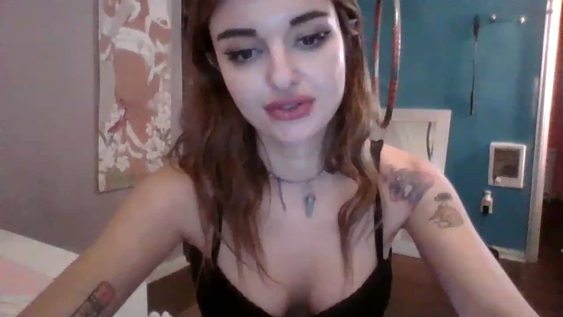 Gallery image thumbnail from Meowkiittyy's myfreecams stream on, 11/19/2022, 02:05 image 13 of 20