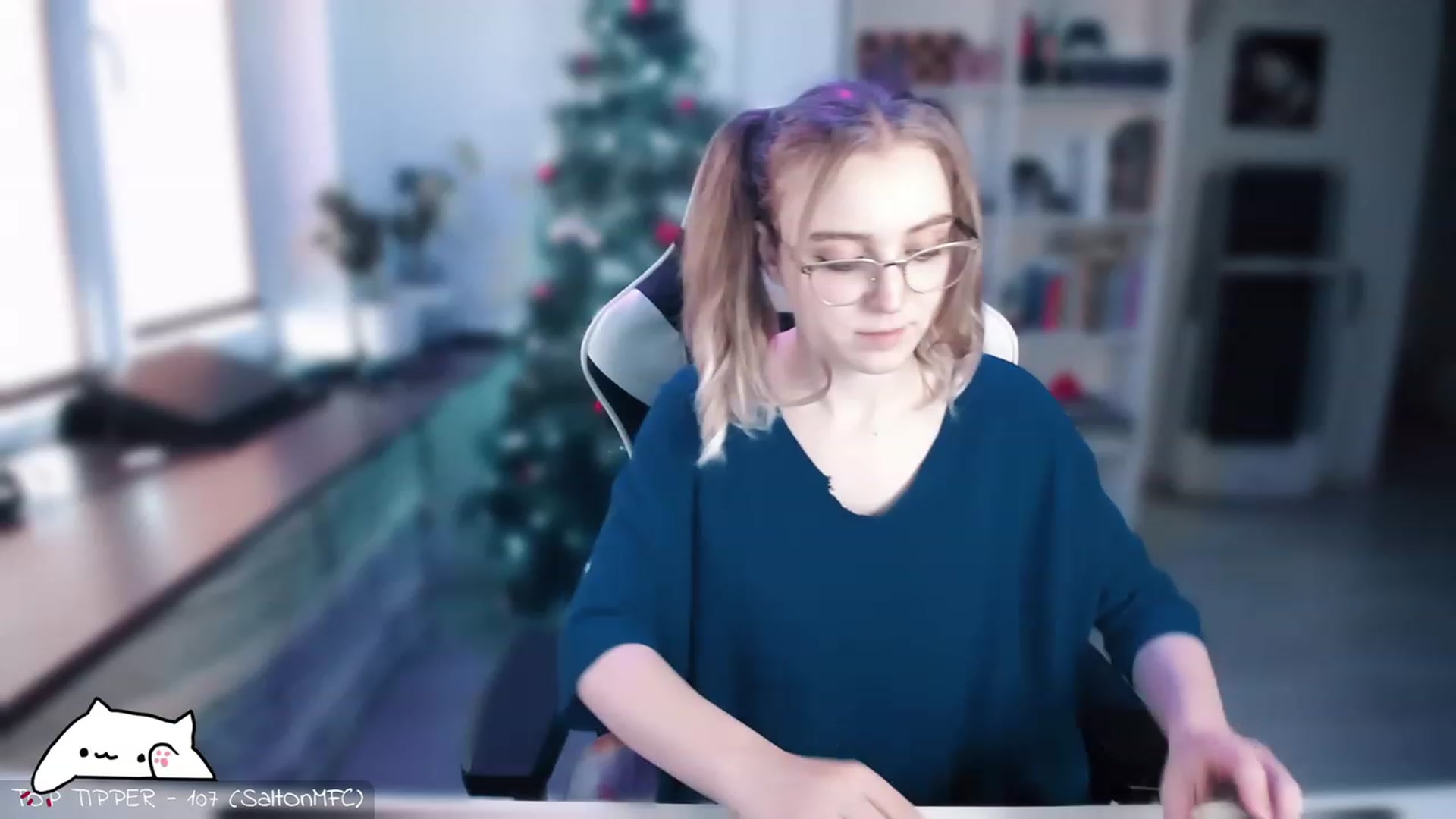 Gallery image thumbnail from Meowlexx's myfreecams stream on, 01/10/2023, 08:34 image 19 of 20