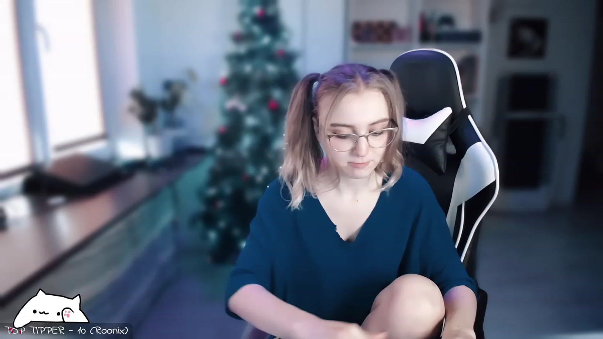 Gallery image thumbnail from Meowlexx's myfreecams stream on, 01/10/2023, 08:34 image 3 of 20