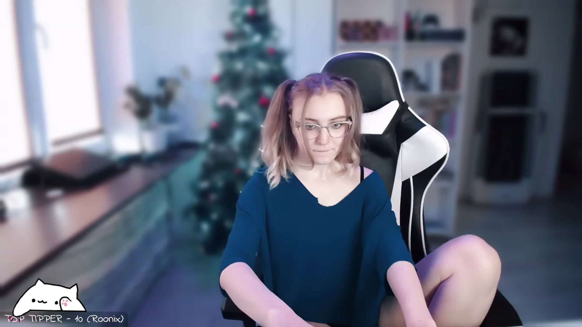 Gallery image thumbnail from Meowlexx's myfreecams stream on, 01/10/2023, 08:34 image 1 of 20