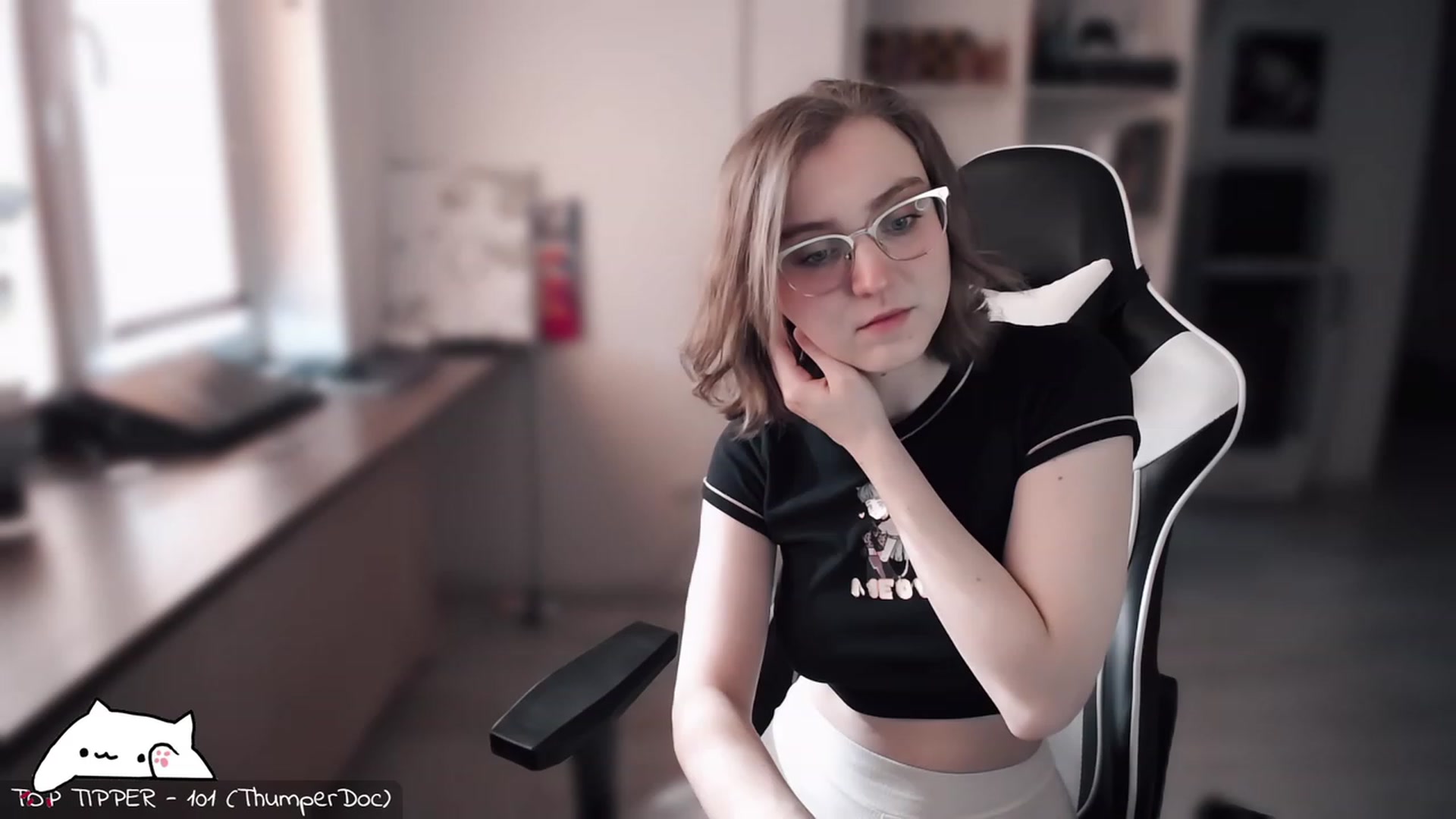 Gallery image thumbnail from Meowlexx's myfreecams stream on, 03/23/2023, 05:41 image 12 of 20