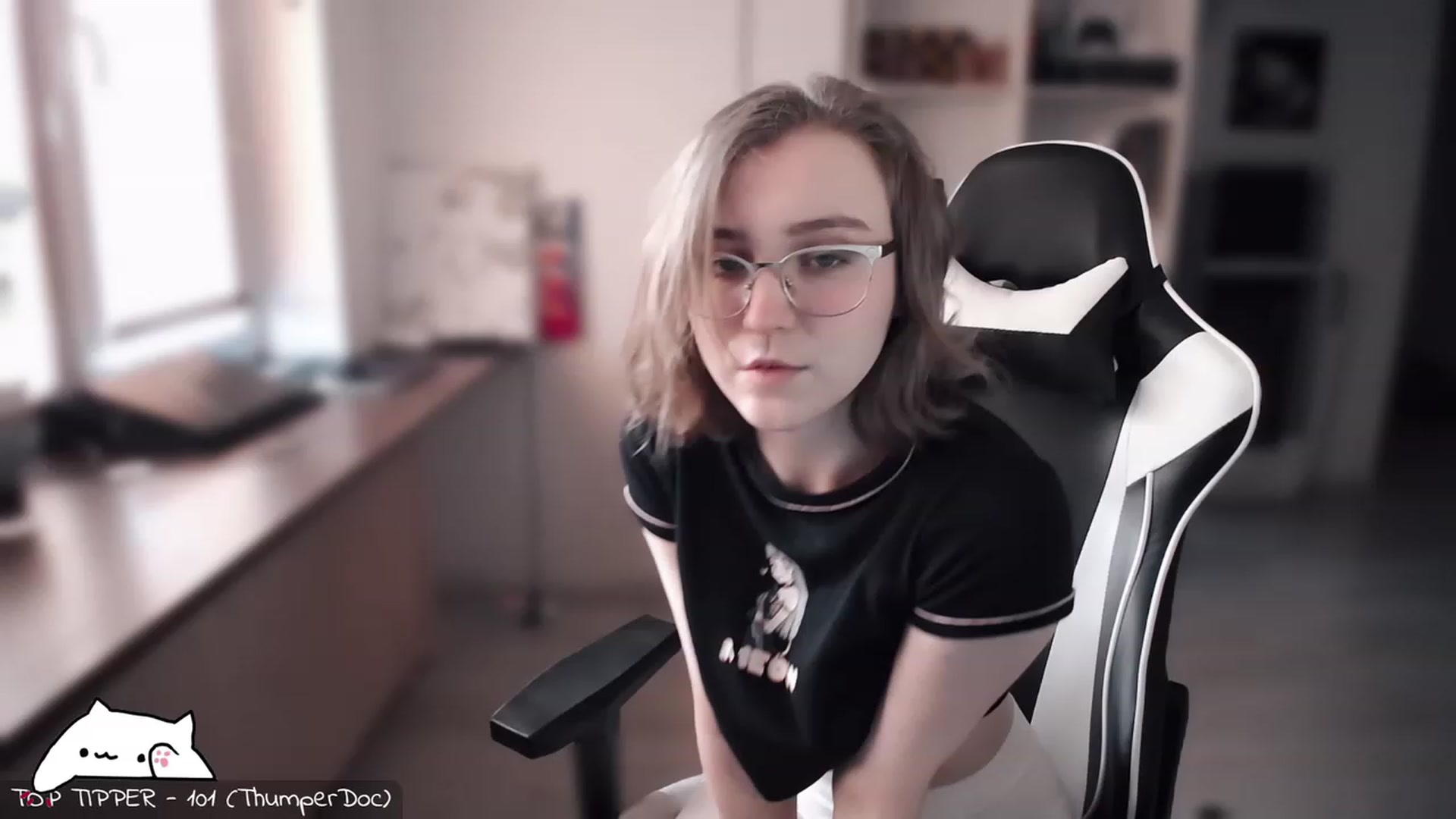 Gallery image thumbnail from Meowlexx's myfreecams stream on, 03/23/2023, 05:41 image 3 of 20