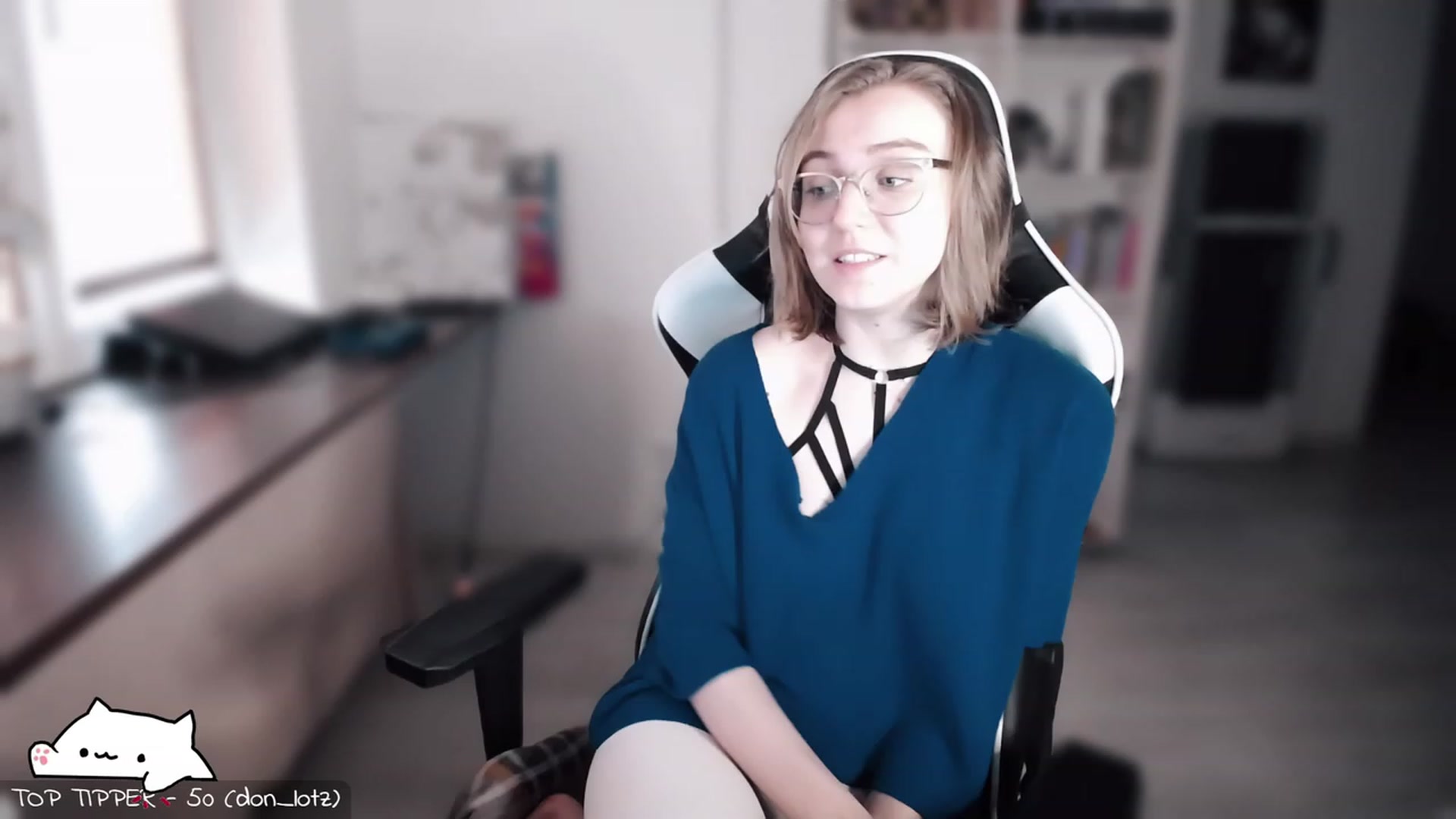 Gallery image thumbnail from Meowlexx's myfreecams stream on, 03/25/2023, 07:14 image 1 of 20