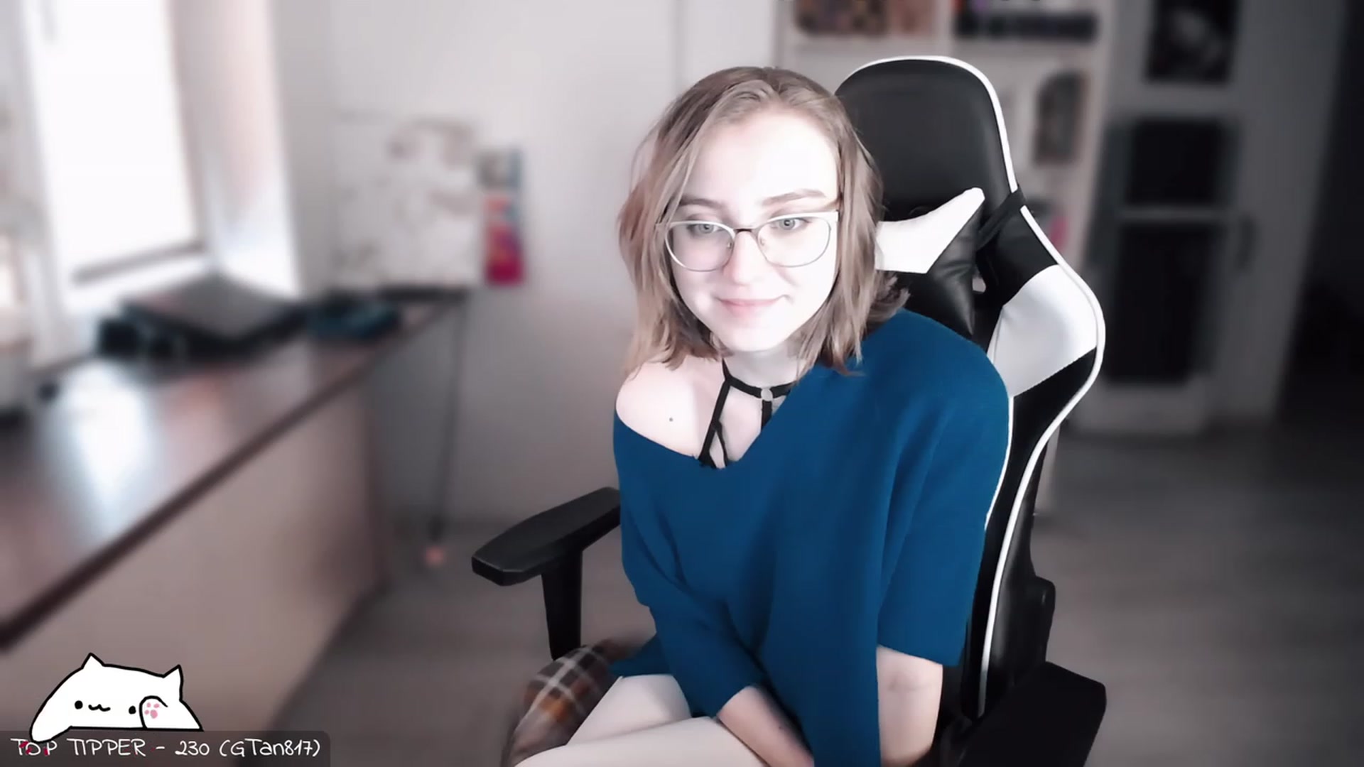 Gallery image thumbnail from Meowlexx's myfreecams stream on, 03/25/2023, 07:14 image 16 of 20